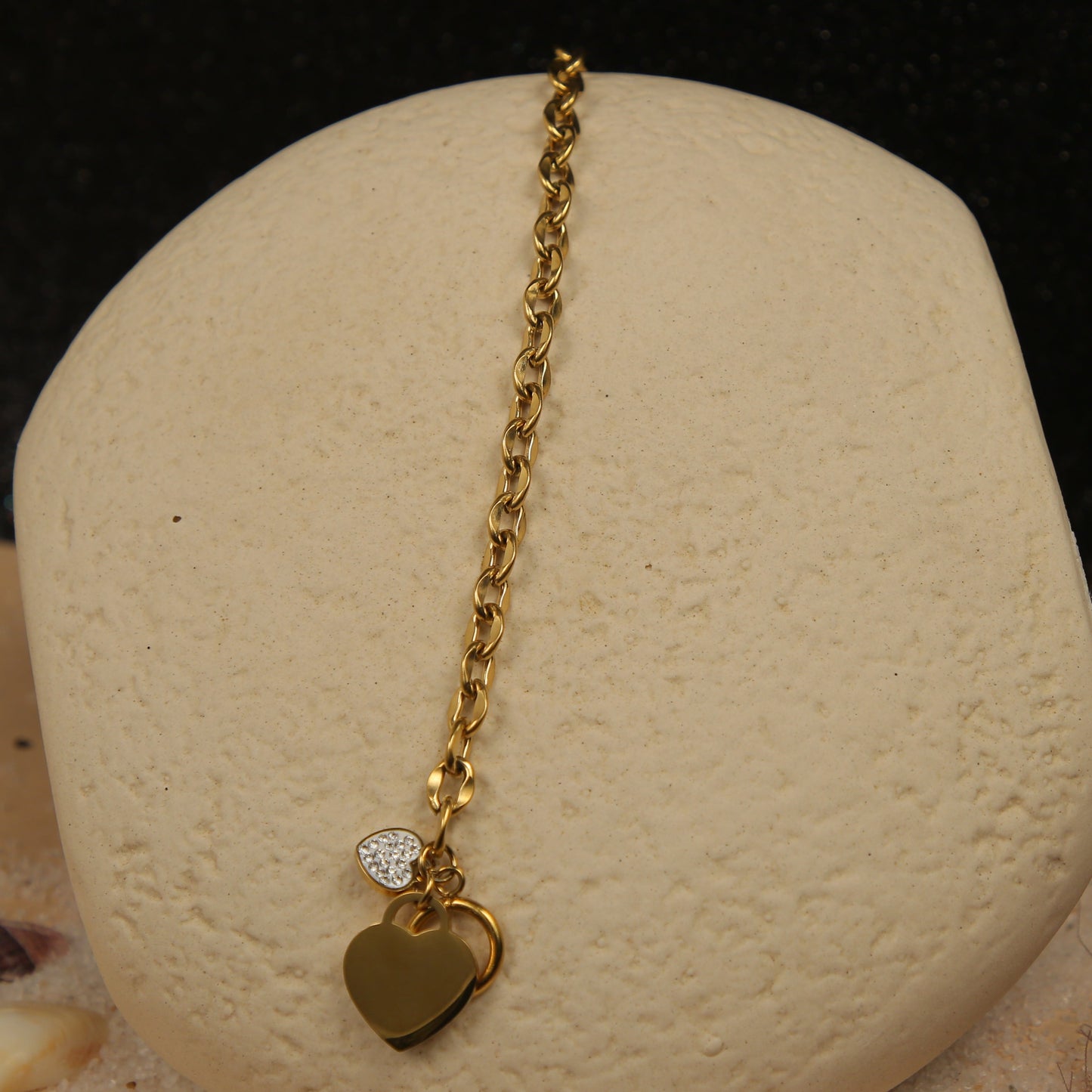 #stainlessteel #hercollection #forher #necklaces #bracelets #accessories #metal #küpe #giftideas #antitarnish #fashion #fashiontrends #onlinestore #new #stainlesssteelaccessories #earrings #stainlesssteel #explorepage #necklace #onlineshopping #custommade #gold #jewellerylove #jewellerydesign #accessoriesaddict #presents #newcollection #antitarnishjewelry