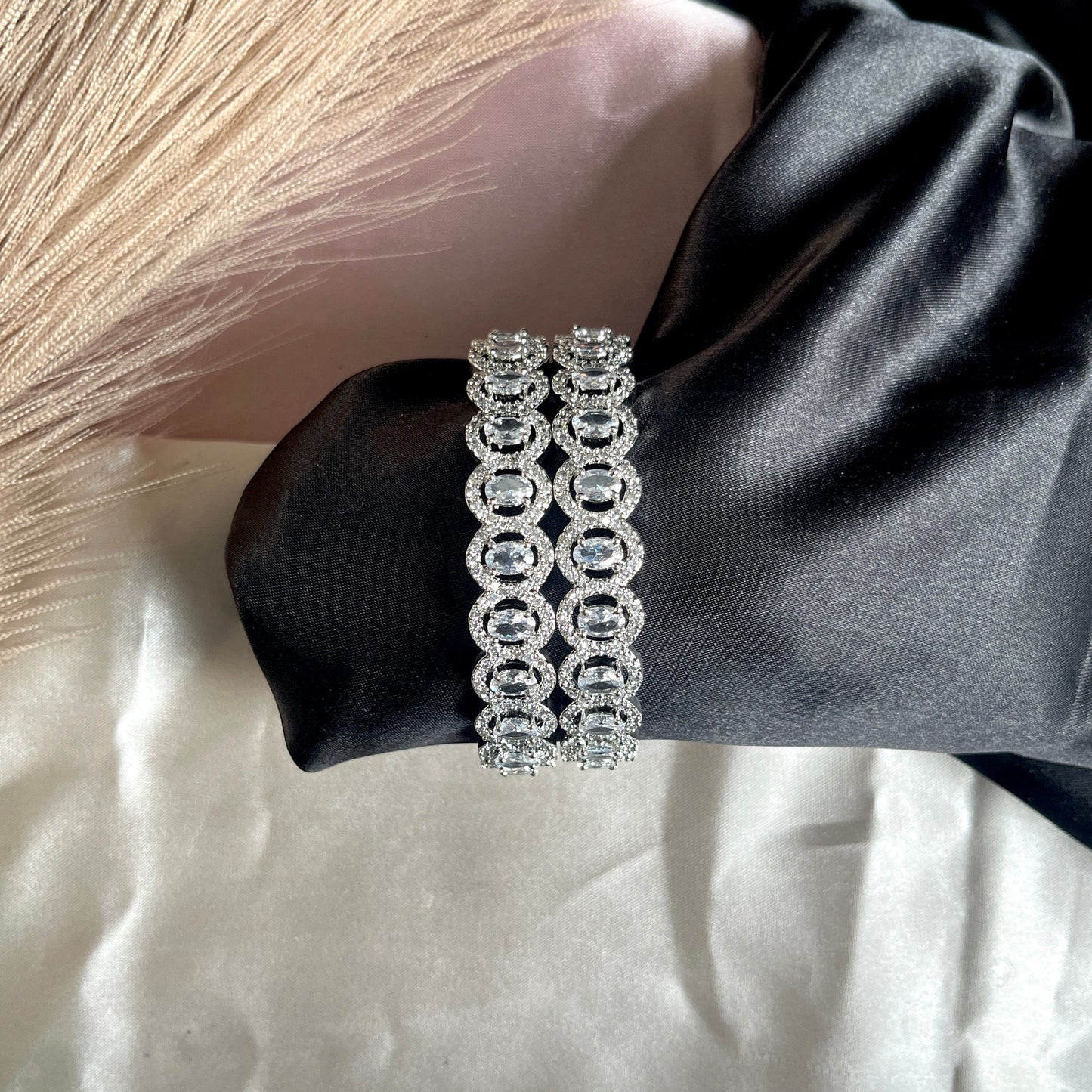 #multicolourbangle #multicolourbangleset #multicolourbangles #latestbanglesonline #redbangles #latestbanglesdesigns #latestbangle #latestbanglesdesign #latestbangles #bangle #buybangle #buypakistanijewelryonline #pakistanifashion #pakistanijewlery #pakistanijewelryonline #stylishbangles #onlinebanglesshop #stylishbracelets #buypakistaniproducts #fashiongram #ordernow #shopnow #shopnowonline #dailywearearings #dailywear #classyearrings #foryou #buyearingsonline #pakistani #pearlbangles