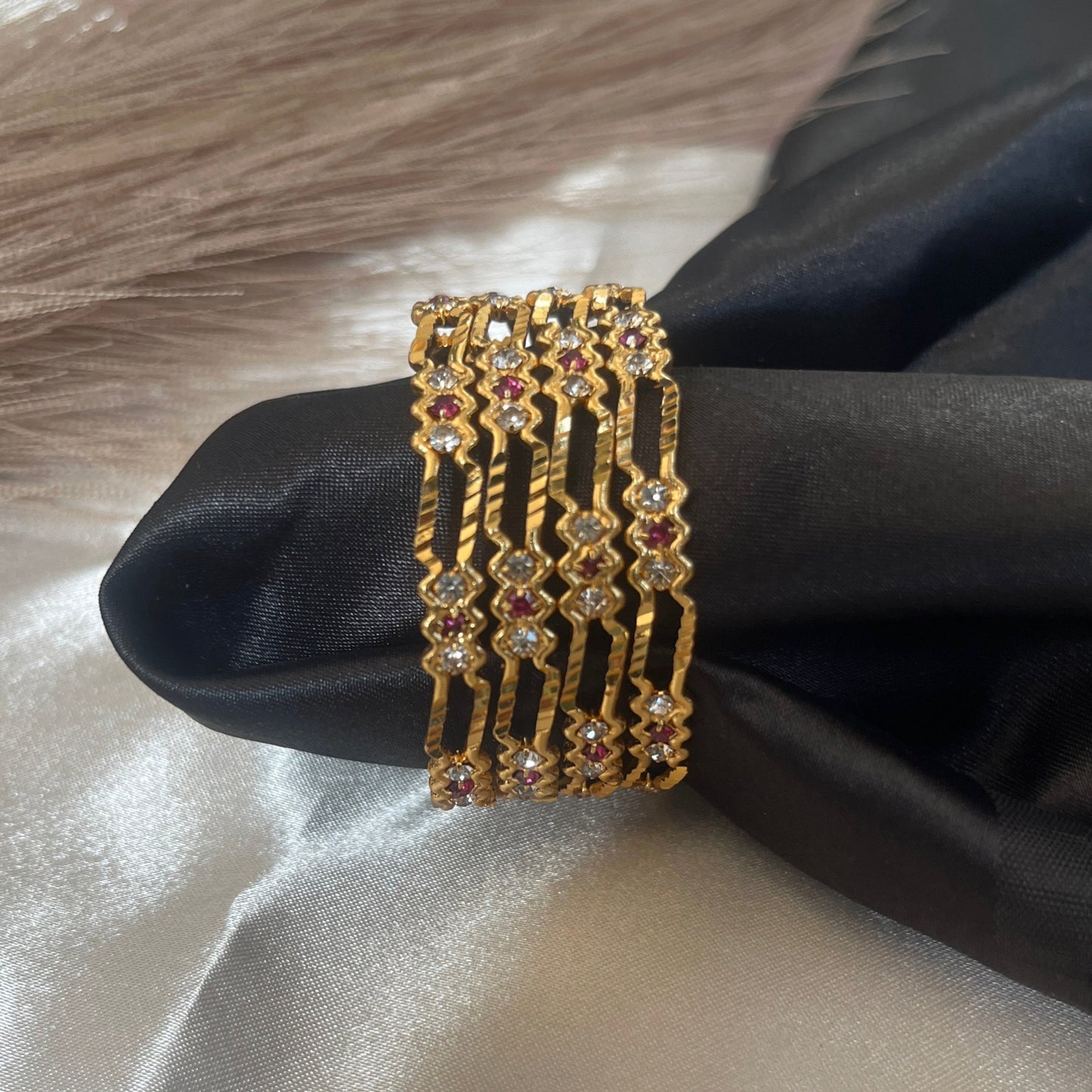 #multicolourbangle #multicolourbangleset #multicolourbangles #latestbanglesonline #redbangles #latestbanglesdesigns #latestbangle #latestbanglesdesign #latestbangles #bangle #buybangle #buypakistanijewelryonline #pakistanifashion #pakistanijewlery #pakistanijewelryonline #stylishbangles #onlinebanglesshop #stylishbracelets #buypakistaniproducts #fashiongram #ordernow #shopnow #shopnowonline #dailywearearings #dailywear #classyearrings #foryou #buyearingsonline #pakistani #pearlbangles