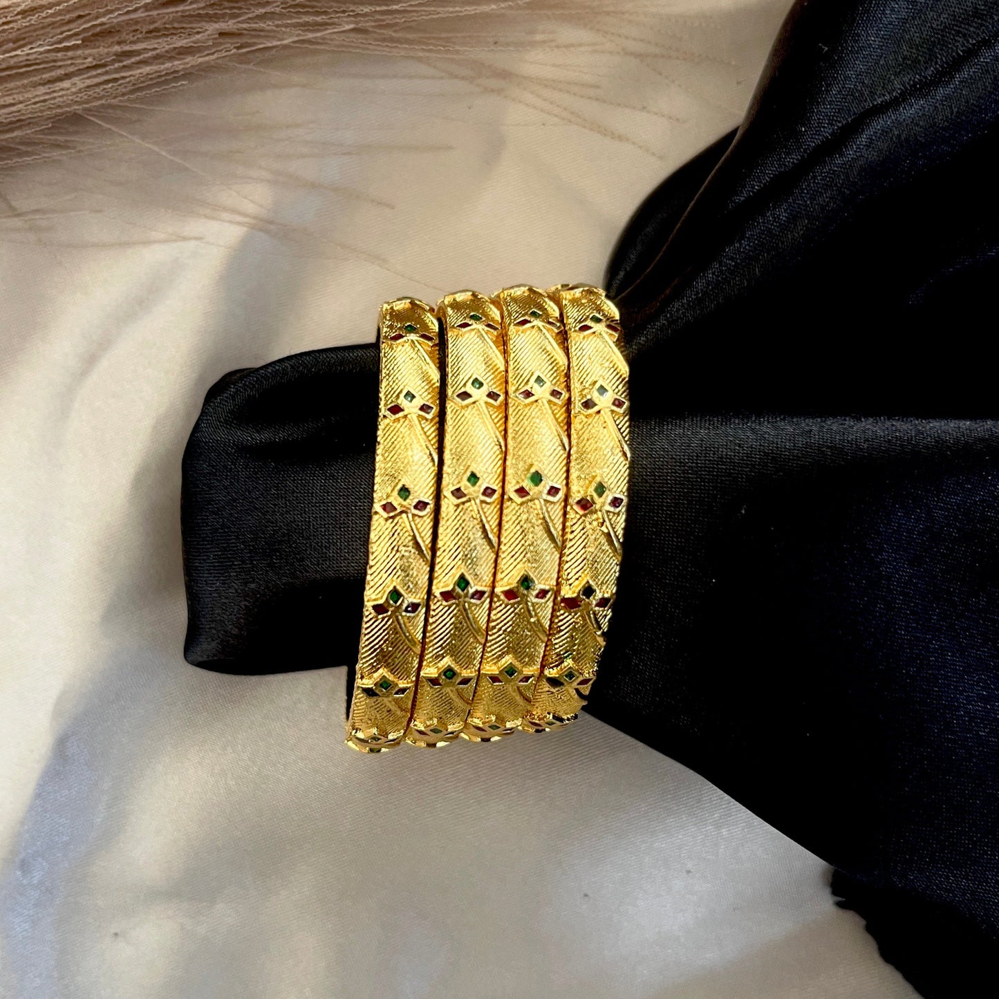 #multicolourbangle #multicolourbangleset #multicolourbangles #latestbanglesonline #redbangles #latestbanglesdesigns #latestbangle #latestbanglesdesign #latestbangles #bangle #buybangle #buypakistanijewelryonline #pakistanifashion #pakistanijewlery #pakistanijewelryonline #stylishbangles #onlinebanglesshop #stylishbracelets #buypakistaniproducts #fashiongram #ordernow #shopnow #shopnowonline #dailywearearings #dailywear #classyearrings #foryou #buyearingsonline #pakistani #pearlbangles