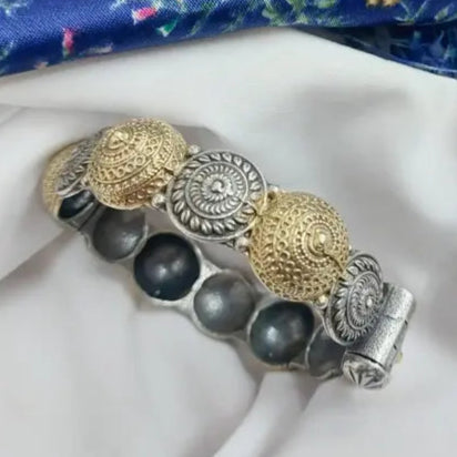 #germansilver #oxidisedjewellery #earrings #germansilverjewellery #indianjewellery #fashion #jewellery #jhumkas #kundanjewellery #jhumka #oxidisedearrings #oxidised #germansilverearrings #meenakariearrings #germansilverjhumka #accessories #chennai #silver #oxidisedsilver #jhumkalove #jewelry #necklace #oxidisedsilverjewellery #silverlookalike #jhumkis #fashionjewelry #southindianjewellery #jhumkaswag #choker #onlineshopping