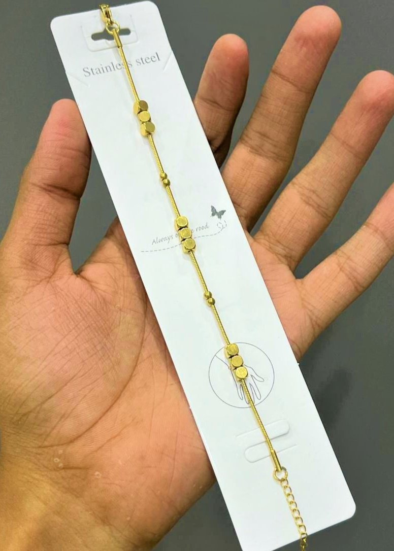 #antitarnish #explorepage #jewelry #chic #exploremore #lagos #watches #bracelets #swarovski #jewelrydesigner #bling #customized #jewlery #personalized #personalizedgifts #madetoorder #waterproof #statementjewelry #warri #earringsforsale