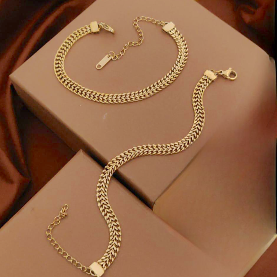 #stainlessteel #hercollection #forher #necklaces #bracelets #accessories #metal #küpe #giftideas #antitarnish #fashion #fashiontrends #onlinestore #new #stainlesssteelaccessories #earrings #stainlesssteel #explorepage #necklace #onlineshopping #custommade #gold #jewellerylove #jewellerydesign #accessoriesaddict #presents #newcollection #antitarnishjewelry
