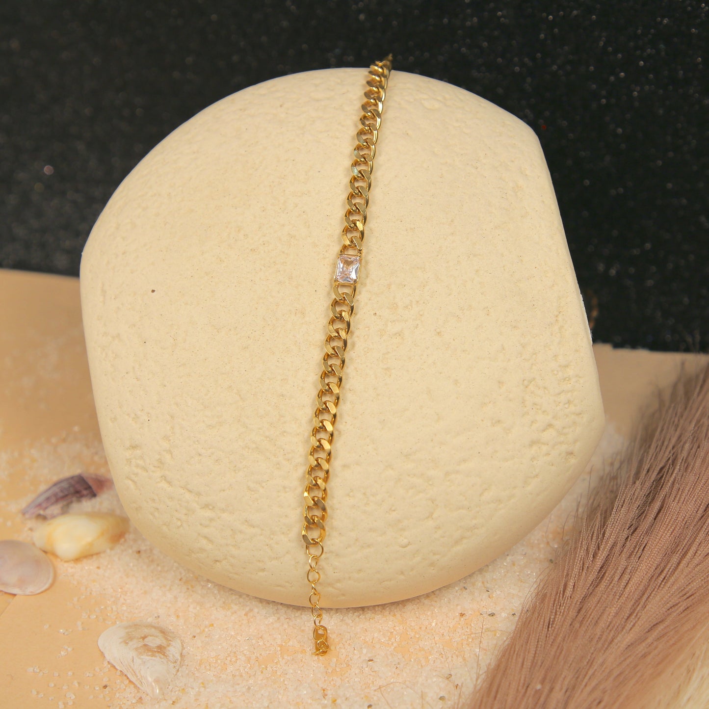 #stainlessteel #hercollection #forher #necklaces #bracelets #accessories #metal #küpe #giftideas #antitarnish #fashion #fashiontrends #onlinestore #new #stainlesssteelaccessories #earrings #stainlesssteel #explorepage #necklace #onlineshopping #custommade #gold #jewellerylove #jewellerydesign #accessoriesaddict #presents #newcollection #antitarnishjewelry