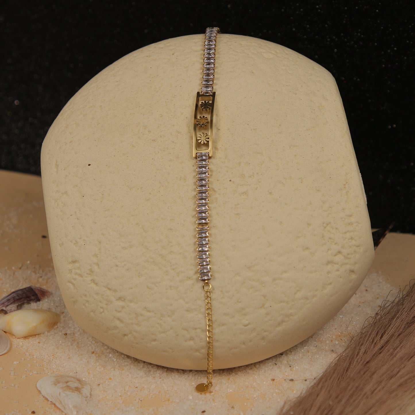 #stainlessteel #hercollection #forher #necklaces #bracelets #accessories #metal #küpe #giftideas #antitarnish #fashion #fashiontrends #onlinestore #new #stainlesssteelaccessories #earrings #stainlesssteel #explorepage #necklace #onlineshopping #custommade #gold #jewellerylove #jewellerydesign #accessoriesaddict #presents #newcollection #antitarnishjewelry
