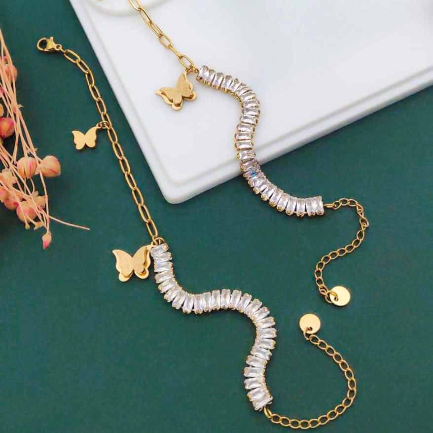 #stainlessteel #hercollection #forher #necklaces #bracelets #accessories #metal #küpe #giftideas #antitarnish #fashion #fashiontrends #onlinestore #new #stainlesssteelaccessories #earrings #stainlesssteel #explorepage #necklace #onlineshopping #custommade #gold #jewellerylove #jewellerydesign #accessoriesaddict #presents #newcollection #antitarnishjewelry
