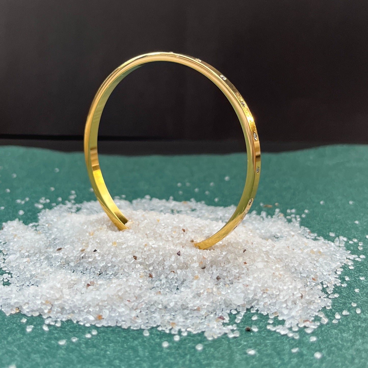 18K gold plated,Anti-tarnish bangles,Modern / sleek / elegant bangles