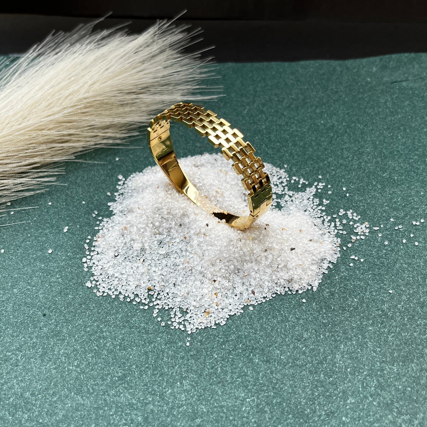 18K gold plated,Anti-tarnish bangles,Modern / sleek / elegant bangles