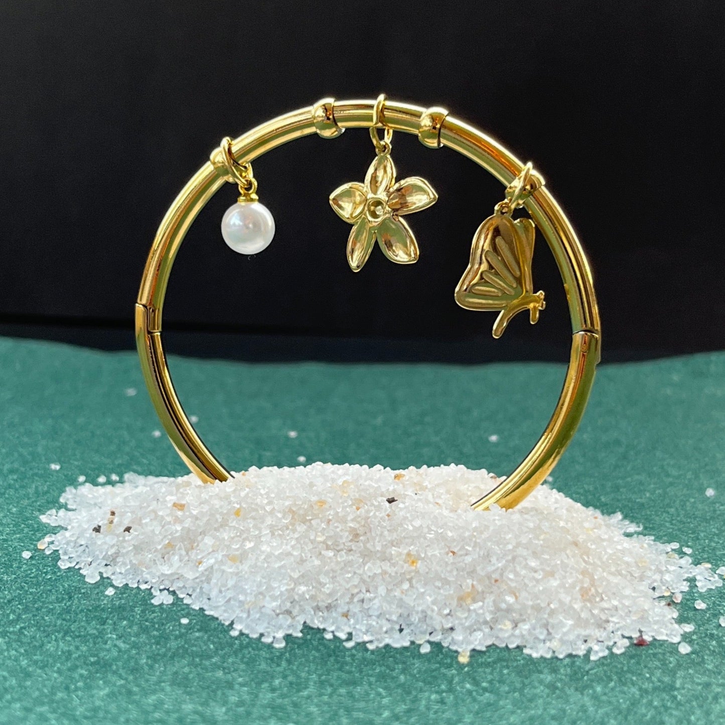 18K gold plated,Anti-tarnish bangles,Modern / sleek / elegant bangles