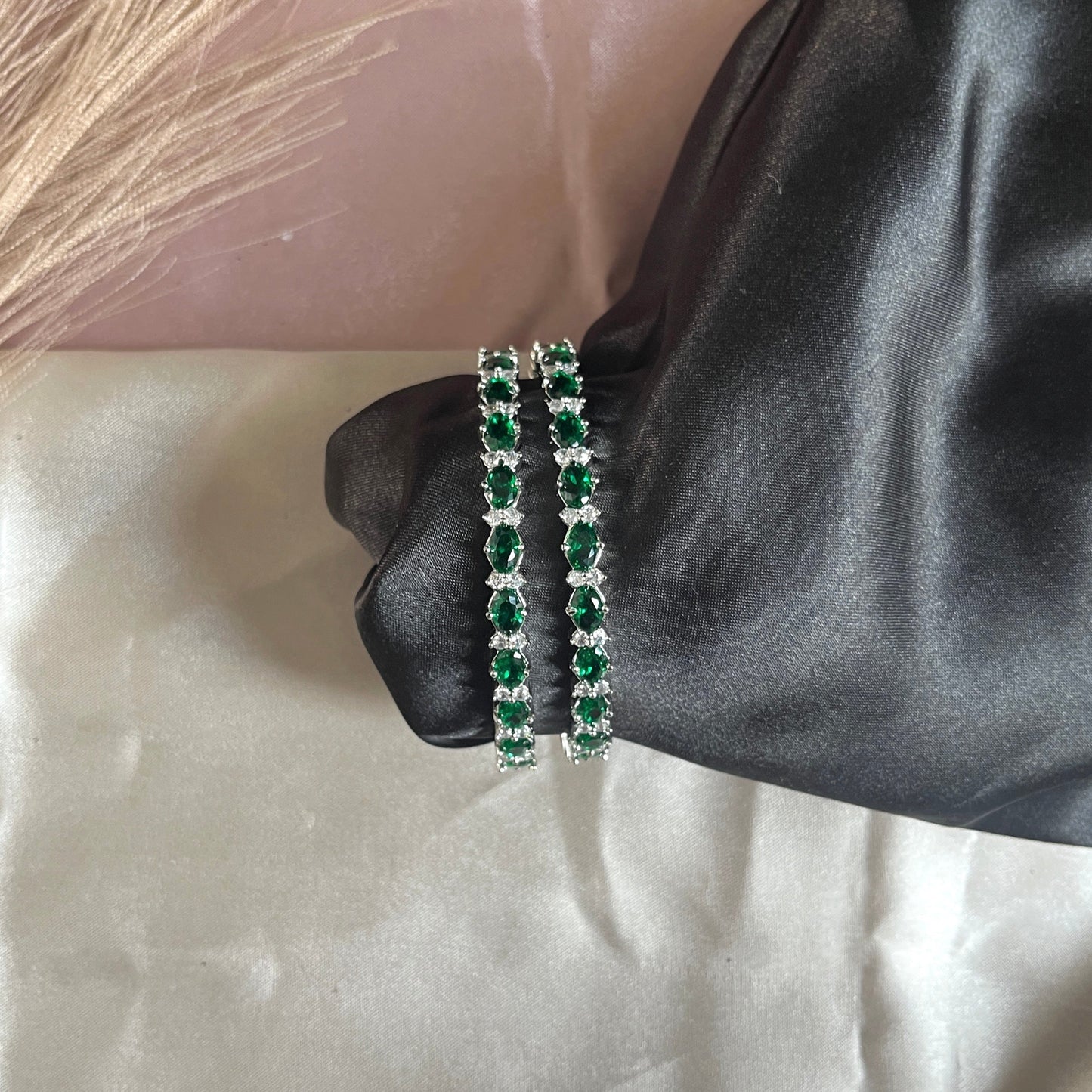 #multicolourbangle #multicolourbangleset #multicolourbangles #latestbanglesonline #redbangles #latestbanglesdesigns #latestbangle #latestbanglesdesign #latestbangles #bangle #buybangle #buypakistanijewelryonline #pakistanifashion #pakistanijewlery #pakistanijewelryonline #stylishbangles #onlinebanglesshop #stylishbracelets #buypakistaniproducts #fashiongram #ordernow #shopnow #shopnowonline #dailywearearings #dailywear #classyearrings #foryou #buyearingsonline #pakistani #pearlbangles