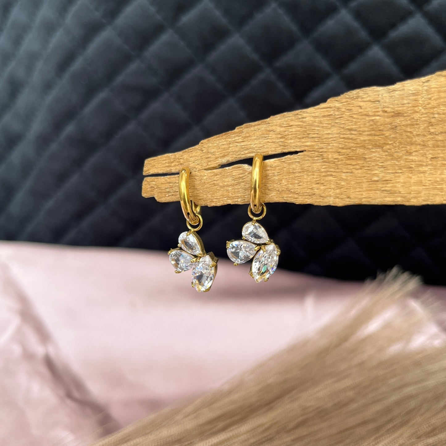 #stainlessteel #hercollection #forher #necklaces #bracelets #accessories #metal #küpe #giftideas #antitarnish #fashion #fashiontrends #onlinestore #new #stainlesssteelaccessories #earrings #stainlesssteel #explorepage #necklace #onlineshopping #custommade #gold #jewellerylove #jewellerydesign #accessoriesaddict #presents #newcollection #antitarnishjewelry