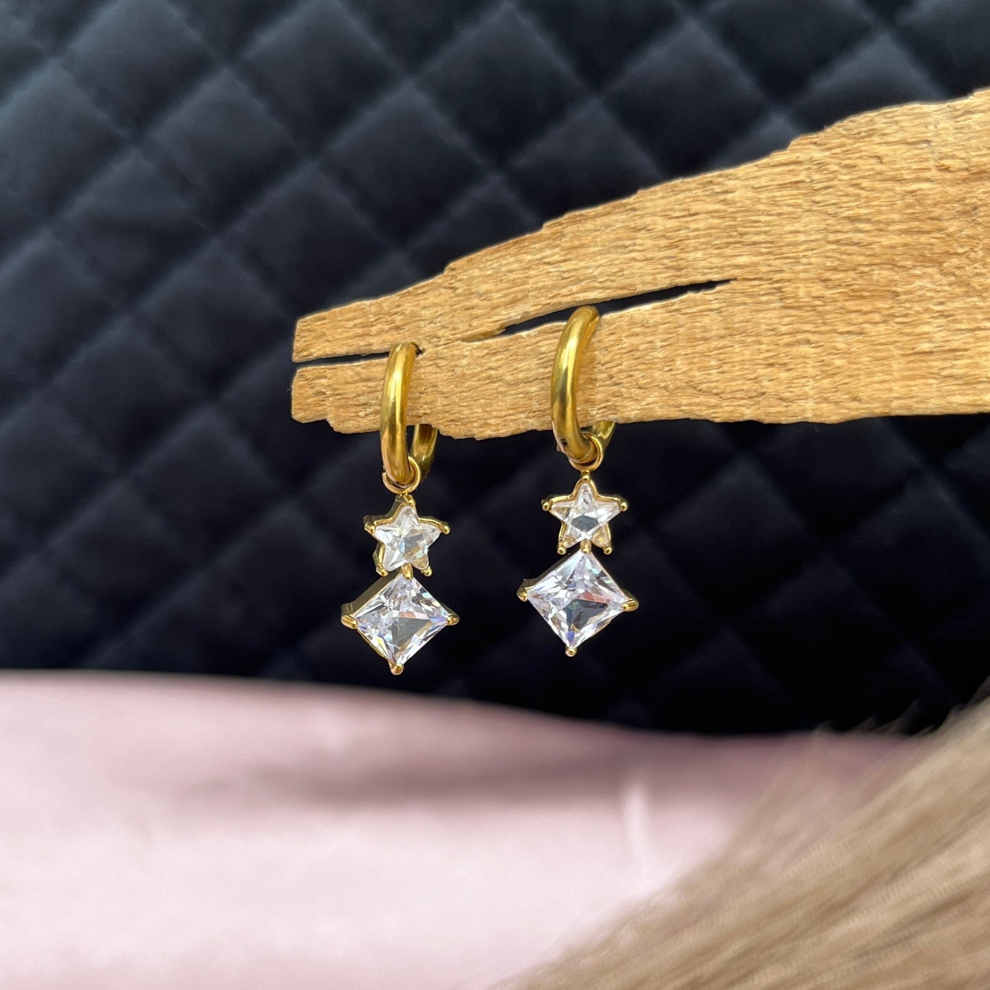 #stainlessteel #hercollection #forher #necklaces #bracelets #accessories #metal #küpe #giftideas #antitarnish #fashion #fashiontrends #onlinestore #new #stainlesssteelaccessories #earrings #stainlesssteel #explorepage #necklace #onlineshopping #custommade #gold #jewellerylove #jewellerydesign #accessoriesaddict #presents #newcollection #antitarnishjewelry