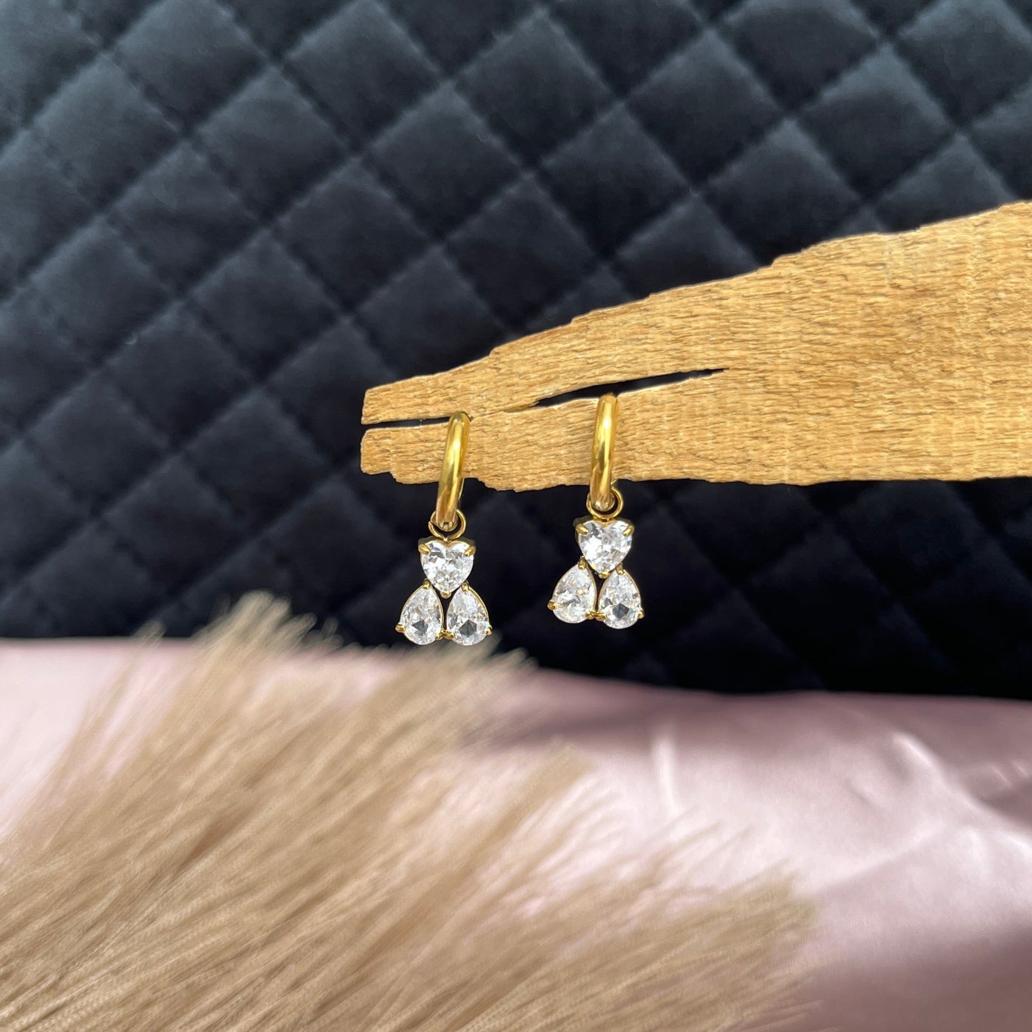 #stainlessteel #hercollection #forher #necklaces #bracelets #accessories #metal #küpe #giftideas #antitarnish #fashion #fashiontrends #onlinestore #new #stainlesssteelaccessories #earrings #stainlesssteel #explorepage #necklace #onlineshopping #custommade #gold #jewellerylove #jewellerydesign #accessoriesaddict #presents #newcollection #antitarnishjewelry