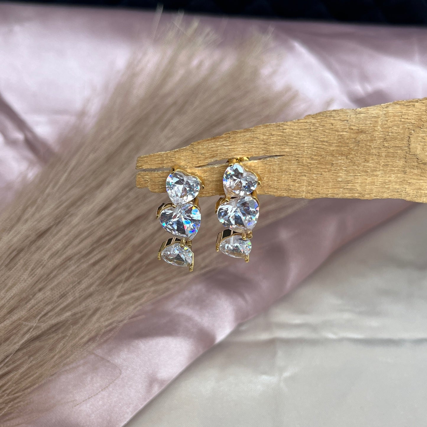 #stainlessteel #hercollection #forher #necklaces #bracelets #accessories #metal #küpe #giftideas #antitarnish #fashion #fashiontrends #onlinestore #new #stainlesssteelaccessories #earrings #stainlesssteel #explorepage #necklace #onlineshopping #custommade #gold #jewellerylove #jewellerydesign #accessoriesaddict #presents #newcollection #antitarnishjewelry