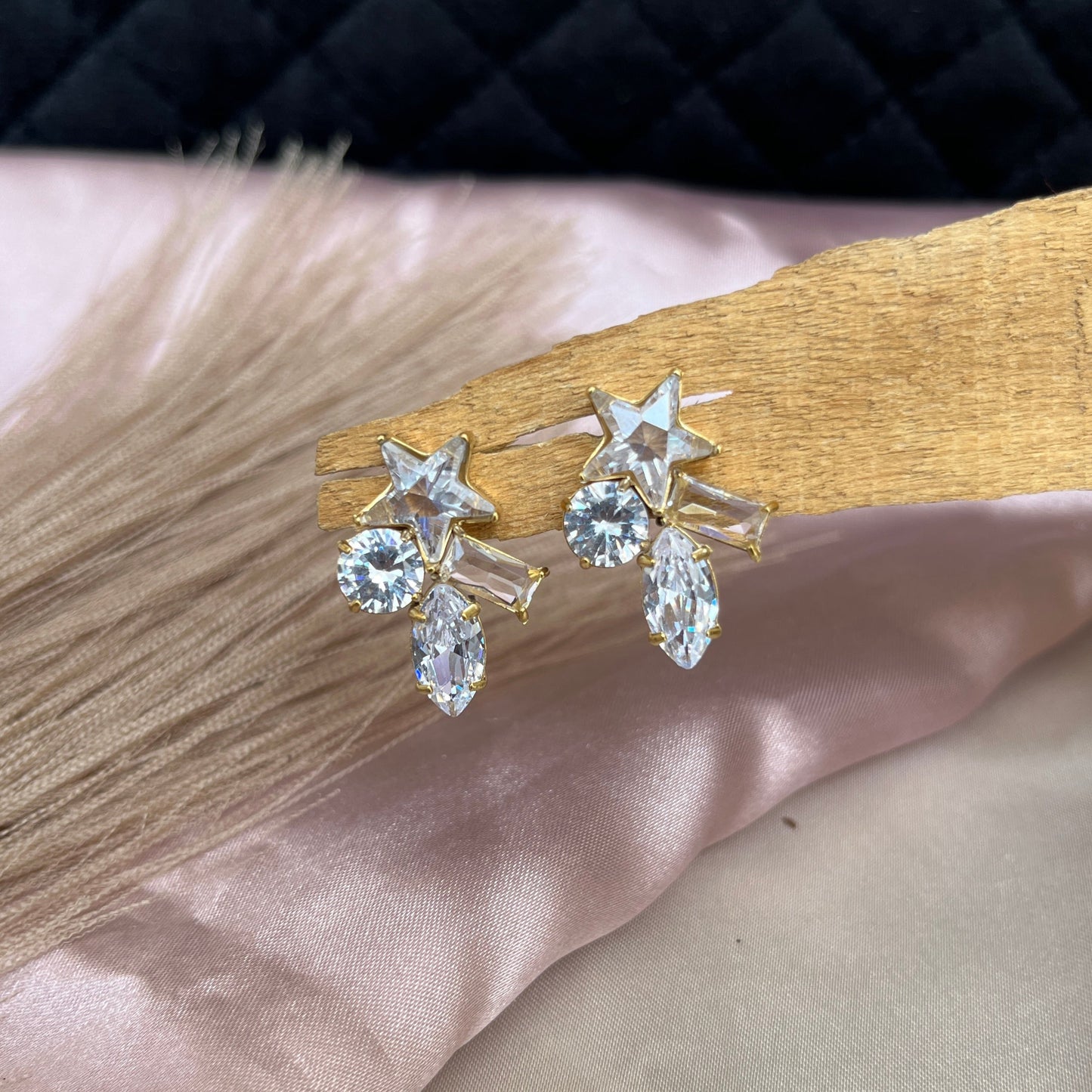 #stainlessteel #hercollection #forher #necklaces #bracelets #accessories #metal #küpe #giftideas #antitarnish #fashion #fashiontrends #onlinestore #new #stainlesssteelaccessories #earrings #stainlesssteel #explorepage #necklace #onlineshopping #custommade #gold #jewellerylove #jewellerydesign #accessoriesaddict #presents #newcollection #antitarnishjewelry