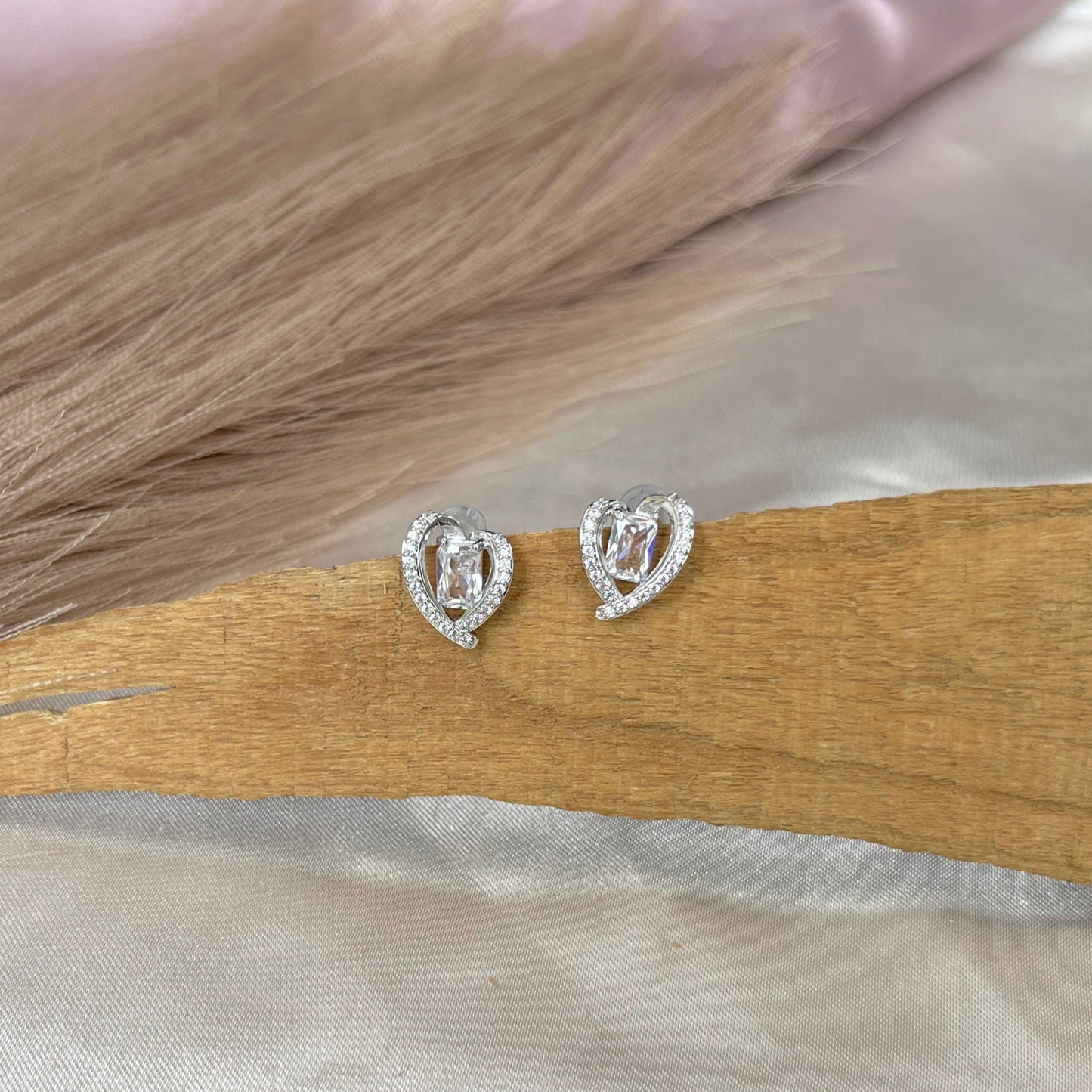 #stainlessteel #hercollection #forher #necklaces #bracelets #accessories #metal #küpe #giftideas #antitarnish #fashion #fashiontrends #onlinestore #new #stainlesssteelaccessories #earrings #stainlesssteel #explorepage #necklace #onlineshopping #custommade #gold #jewellerylove #jewellerydesign #accessoriesaddict #presents #newcollection #antitarnishjewelry