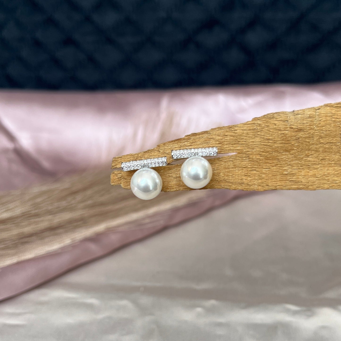 #stainlessteel #hercollection #forher #necklaces #bracelets #accessories #metal #küpe #giftideas #antitarnish #fashion #fashiontrends #onlinestore #new #stainlesssteelaccessories #earrings #stainlesssteel #explorepage #necklace #onlineshopping #custommade #gold #jewellerylove #jewellerydesign #accessoriesaddict #presents #newcollection #antitarnishjewelry