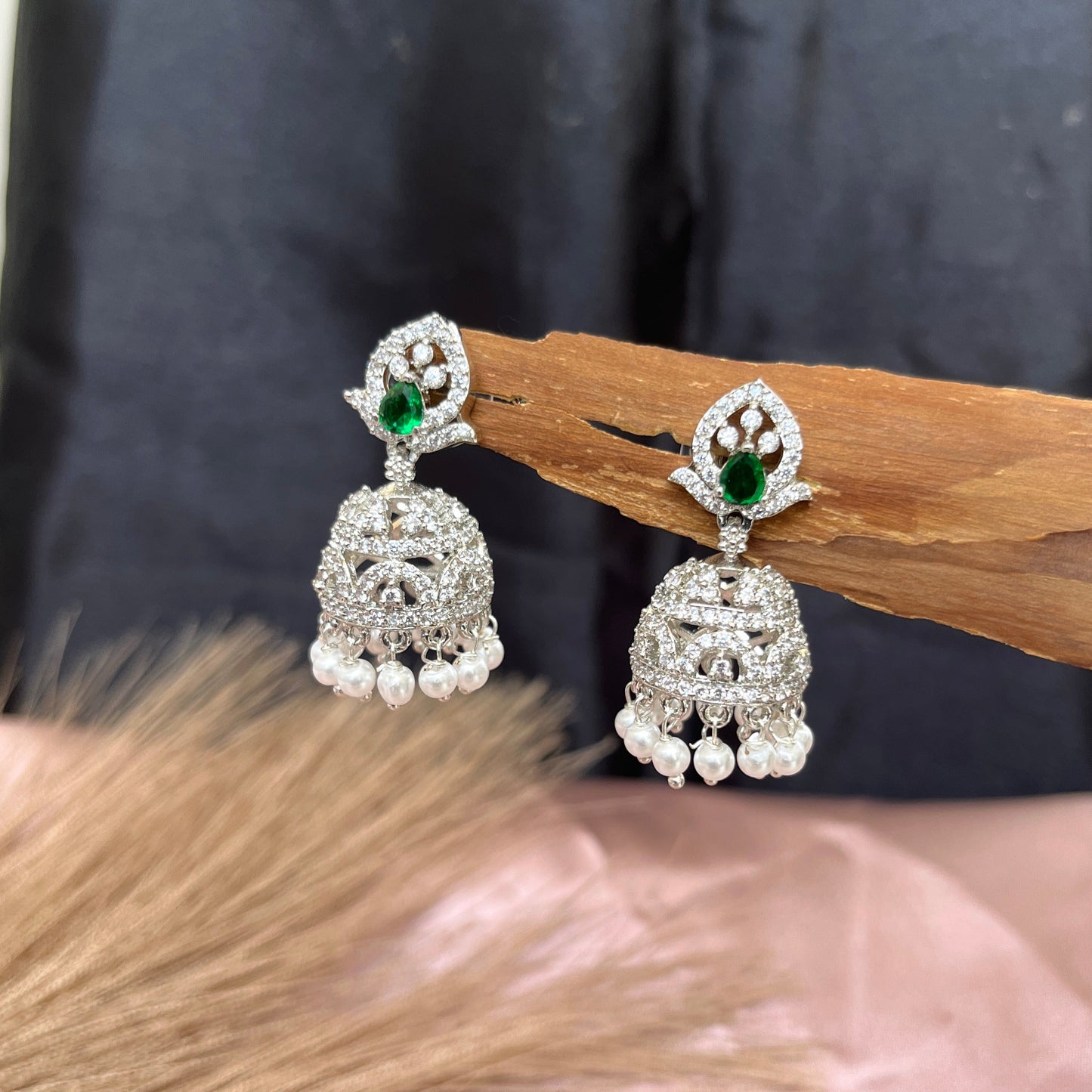 #diamondearrings #diamonds #diamond #diamondring #diamondnecklace #diamondjewelry #earrings #jewelry #diamondjewellery #jewellery #gold #diamondrings #finejewelry