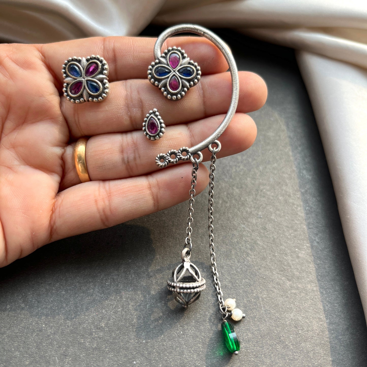 #germansilver #oxidisedjewellery #earrings #germansilverjewellery #indianjewellery #fashion #jewellery #jhumkas #kundanjewellery #jhumka #oxidisedearrings #oxidised #germansilverearrings #meenakariearrings #germansilverjhumka #accessories #chennai #silver #oxidisedsilver #jhumkalove #jewelry #necklace #oxidisedsilverjewellery #silverlookalike #jhumkis #fashionjewelry #southindianjewellery #jhumkaswag #choker #onlineshopping