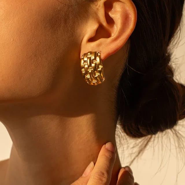 #stainlessteel #hercollection #forher #necklaces #bracelets #accessories #metal #küpe #giftideas #antitarnish #fashion #fashiontrends #onlinestore #new #stainlesssteelaccessories #earrings #stainlesssteel #explorepage #necklace #onlineshopping #custommade #gold #jewellerylove #jewellerydesign #accessoriesaddict #presents #newcollection #antitarnishjewelry