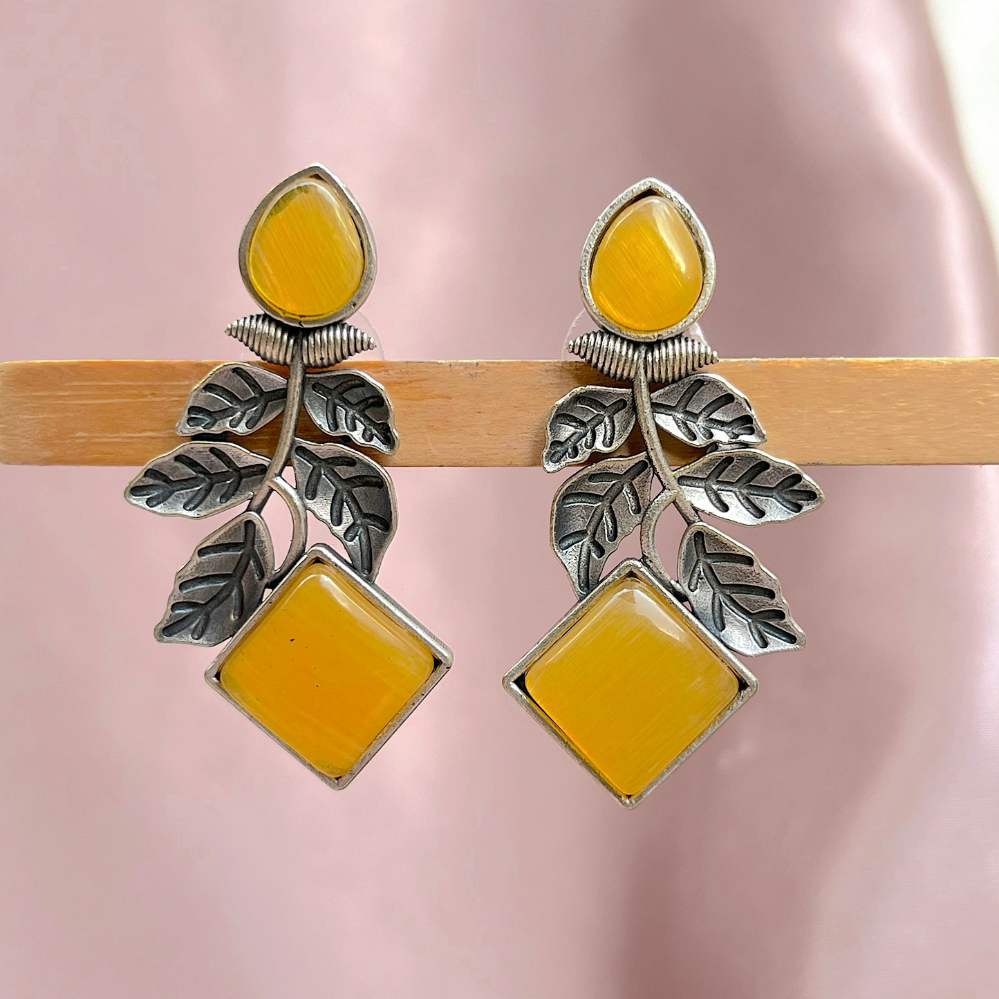 Aucuba Earrings