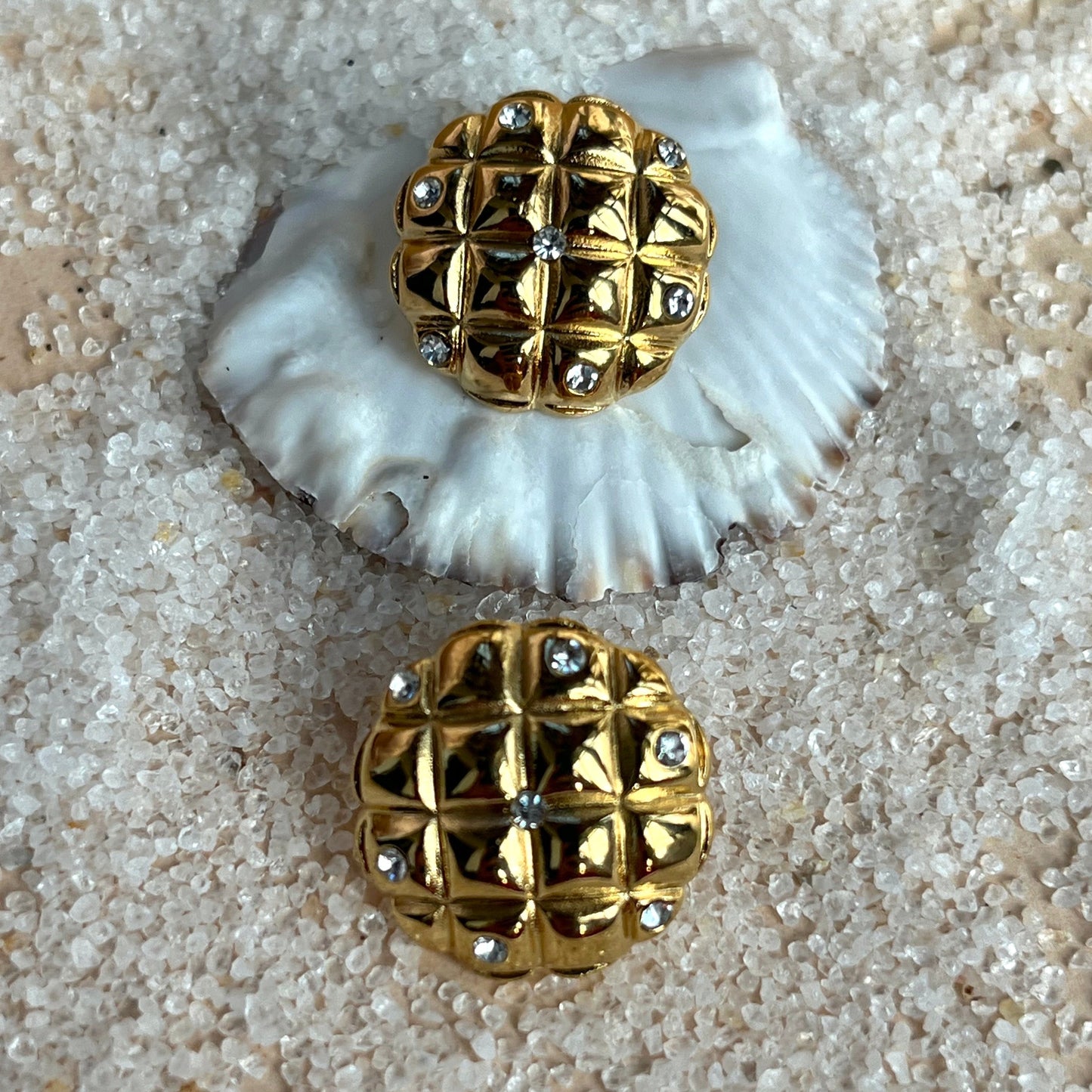 #stainlessteel #hercollection #forher #necklaces #bracelets #accessories #metal #küpe #giftideas #antitarnish #fashion #fashiontrends #onlinestore #new #stainlesssteelaccessories #earrings #stainlesssteel #explorepage #necklace #onlineshopping #custommade #gold #jewellerylove #jewellerydesign #accessoriesaddict #presents #newcollection #antitarnishjewelry