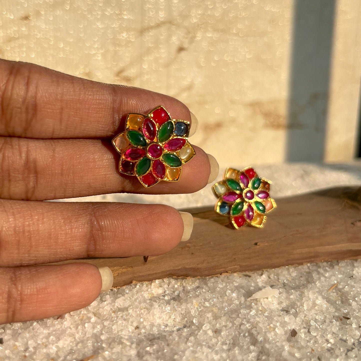 #onegram #bridaljewellery #onegramjewellery #destination #onlineshopping #onegramgold #accessories #jewellery #onegramgoldjewellery #nosepin #indianjewellery #rajwadijewellery #instagood #rajasthanijewellery #maharashtra #traditionaljewellery #instagram #mattjewellery #functionjewellery #maharastrainjewelery #bangles #kolhapurijewellery #partywearjewellery #mangalsutardesigns #insta #southjewellery #india #weddingjewellery #earrings #telangana