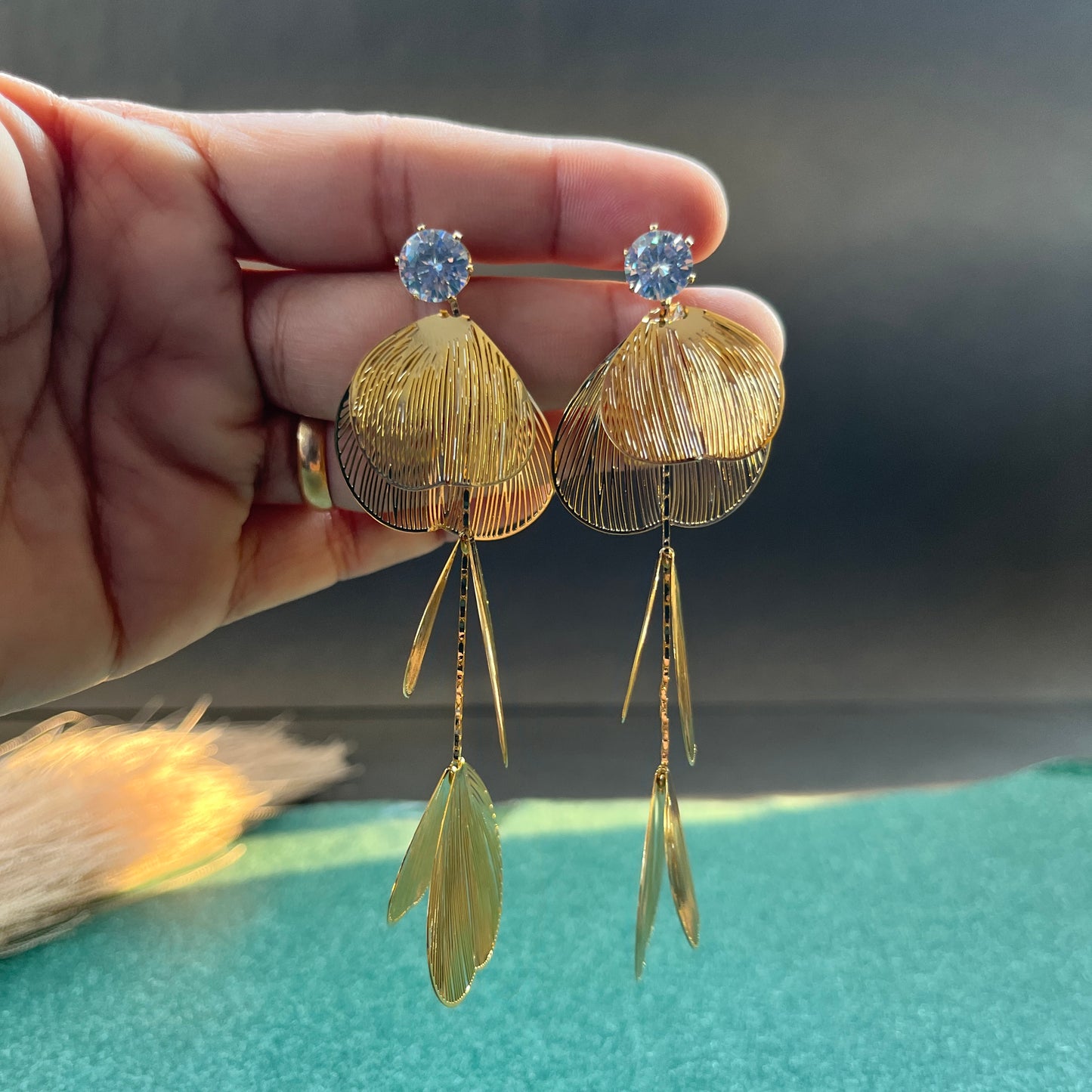 18K gold plated minimalist necklace anti-tarnish daily wear jewelry for women,18K gold plated dainty bracelet ,anti-tarnish finish, perfect for office wear and casual looks