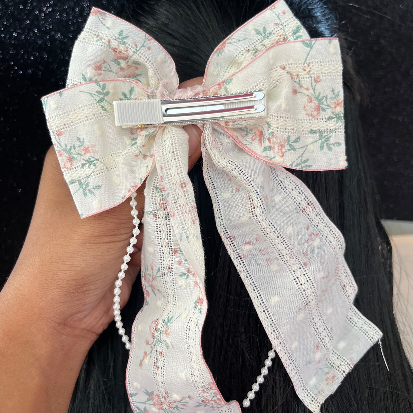 #hairaccessories #handmade #hairstyles #hair #hairbows #headband #shopsmall #accessories #fashion #bows #etsy #babygirl #etsyshop #headwrap #supportsmallbusiness #braids #littlegirls #headbands #kidsfashion #etsyseller #bow #princess #hairstyle #hairclips #girls #girlmom #hairbow #babyhairaccessories #turbans #glitterbows