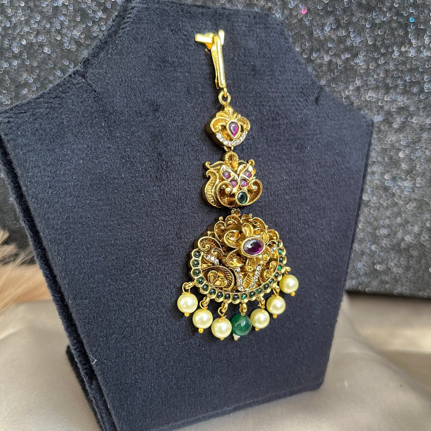 #mangtikka #necklace #earings #jewellery #medan #bridaljewellery #kalungindia #bangles #mathapatti #antingindiamurah #medanreview #medancity #lehengajakarta #medantalk #antingmurahmedan #jakartahits #accessoriesindia