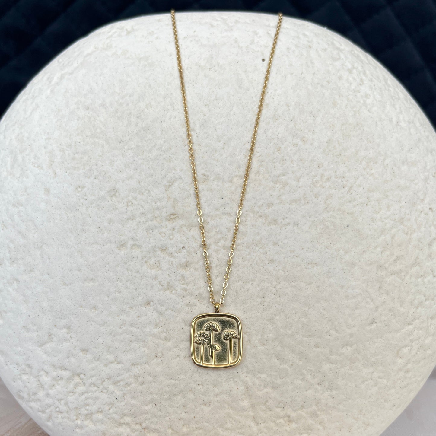 #stainlessteel #hercollection #forher #necklaces #bracelets #accessories #metal #küpe #giftideas #antitarnish #fashion #fashiontrends #onlinestore #new #stainlesssteelaccessories #earrings #stainlesssteel #explorepage #necklace #onlineshopping #custommade #gold #jewellerylove #jewellerydesign #accessoriesaddict #presents #newcollection #antitarnishjewelry