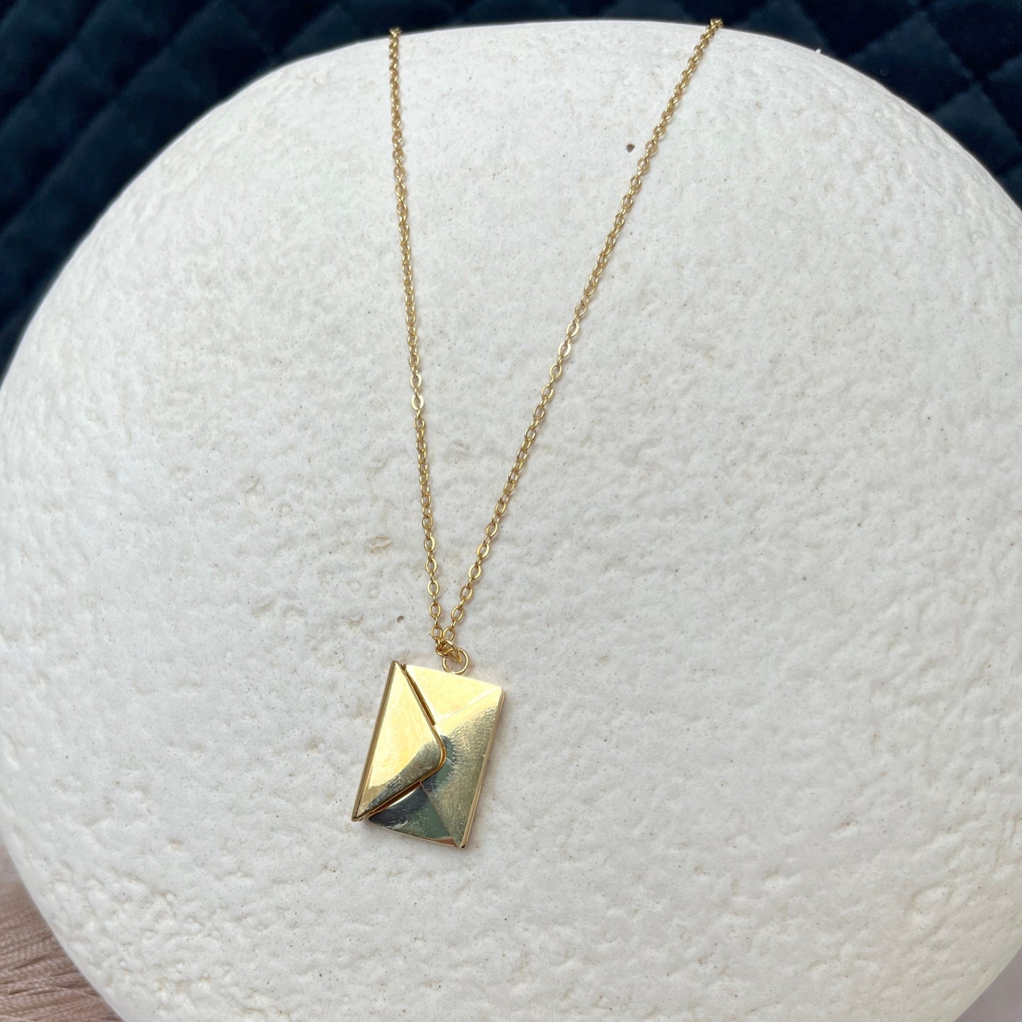 #stainlessteel #hercollection #forher #necklaces #bracelets #accessories #metal #küpe #giftideas #antitarnish #fashion #fashiontrends #onlinestore #new #stainlesssteelaccessories #earrings #stainlesssteel #explorepage #necklace #onlineshopping #custommade #gold #jewellerylove #jewellerydesign #accessoriesaddict #presents #newcollection #antitarnishjewelry