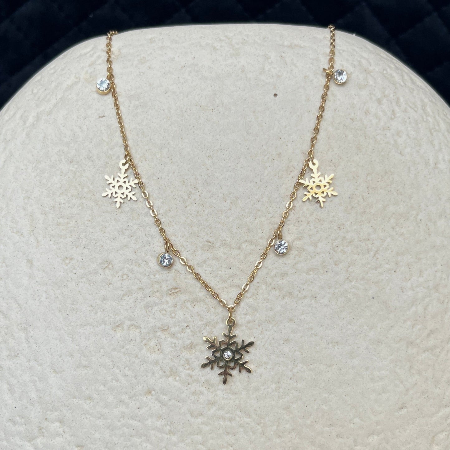 #stainlessteel #hercollection #forher #necklaces #bracelets #accessories #metal #küpe #giftideas #antitarnish #fashion #fashiontrends #onlinestore #new #stainlesssteelaccessories #earrings #stainlesssteel #explorepage #necklace #onlineshopping #custommade #gold #jewellerylove #jewellerydesign #accessoriesaddict #presents #newcollection #antitarnishjewelry
