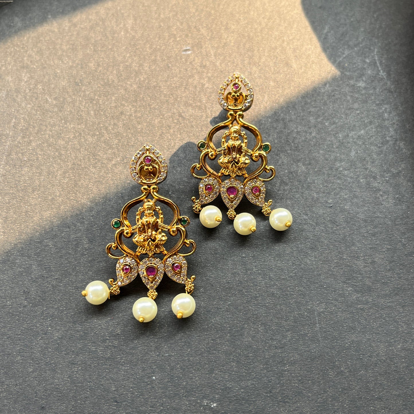 #onegramgold #onegramgoldjewellery #jewellery #southindianjewellery #bridaljewellery #jewelry #imitationjewellery #bangles #templejewellery #jewelrydesigner #fashion #hyderabad #onegramjewellery #czjewellery #necklace #trending #haram #earrings #fashionjewellery #weddingjewellery #onlineshopping #indianwedding #jewellerydesign #bridalset #jewel #trendy #chennai #bangalore #oxidisedjewellery #adjewellery