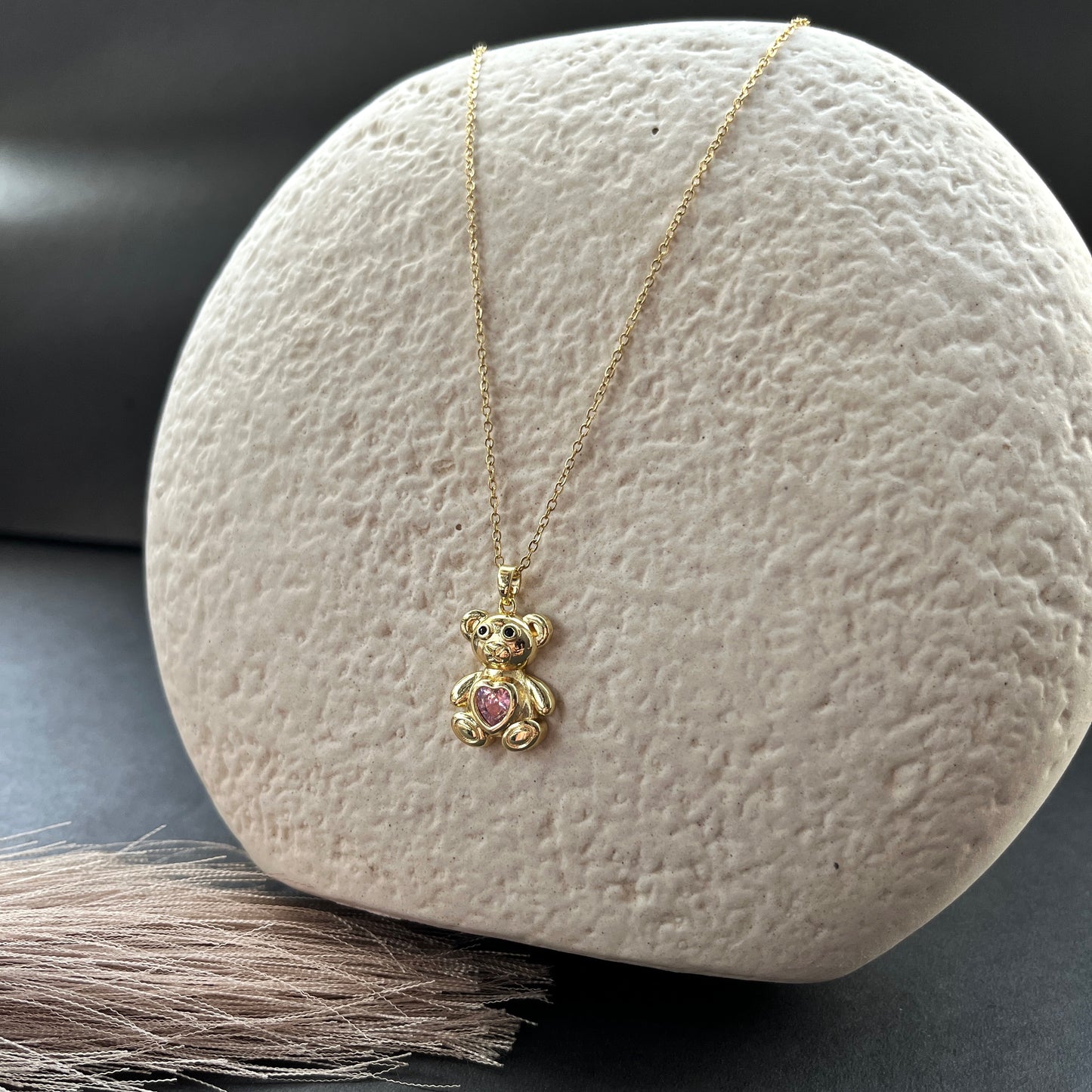 18K gold plated minimalist necklace anti-tarnish daily wear jewelry for women,18K gold plated dainty bracelet ,anti-tarnish finish, perfect for office wear and casual looks
