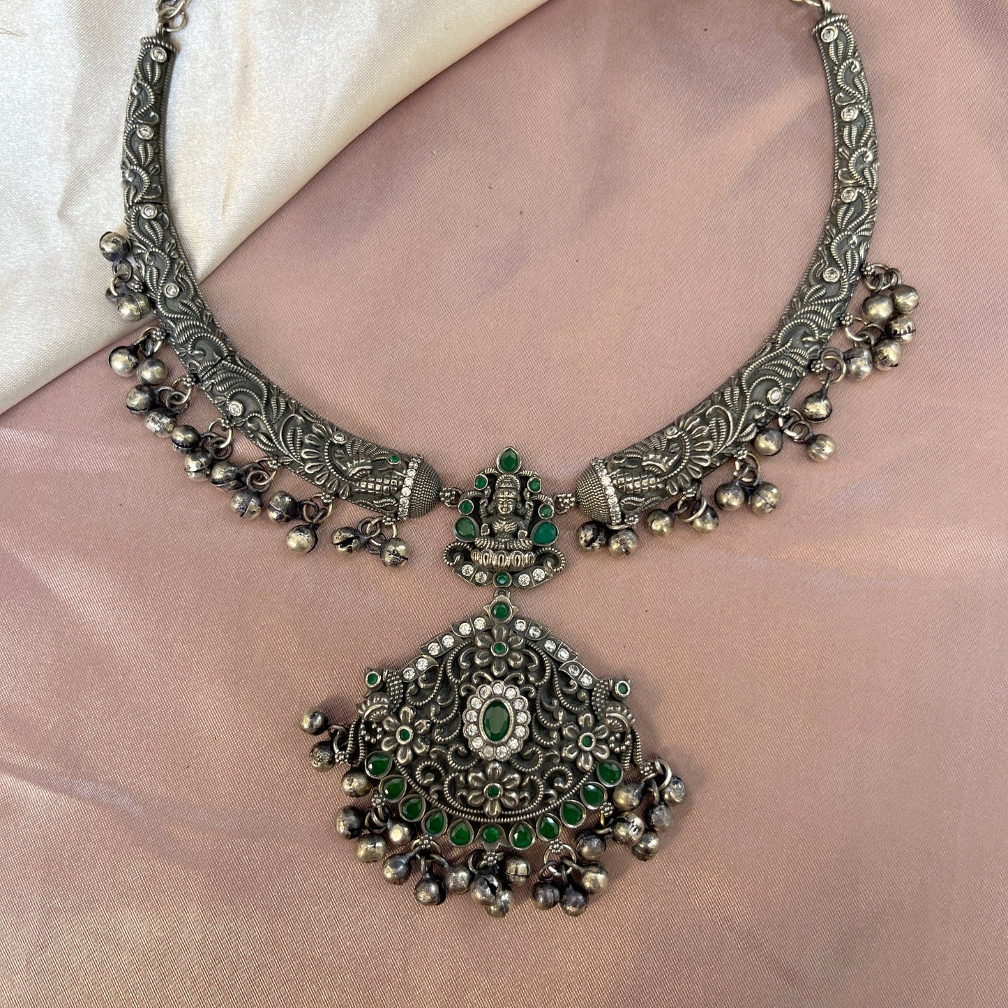 #germansilver #oxidisedjewellery #earrings #germansilverjewellery #indianjewellery #fashion #jewellery #jhumkas #kundanjewellery #jhumka #oxidisedearrings #oxidised #germansilverearrings #meenakariearrings #germansilverjhumka #accessories #chennai #silver #oxidisedsilver #jhumkalove #jewelry #necklace #oxidisedsilverjewellery #silverlookalike #jhumkis #fashionjewelry #southindianjewellery #jhumkaswag #choker #onlineshopping