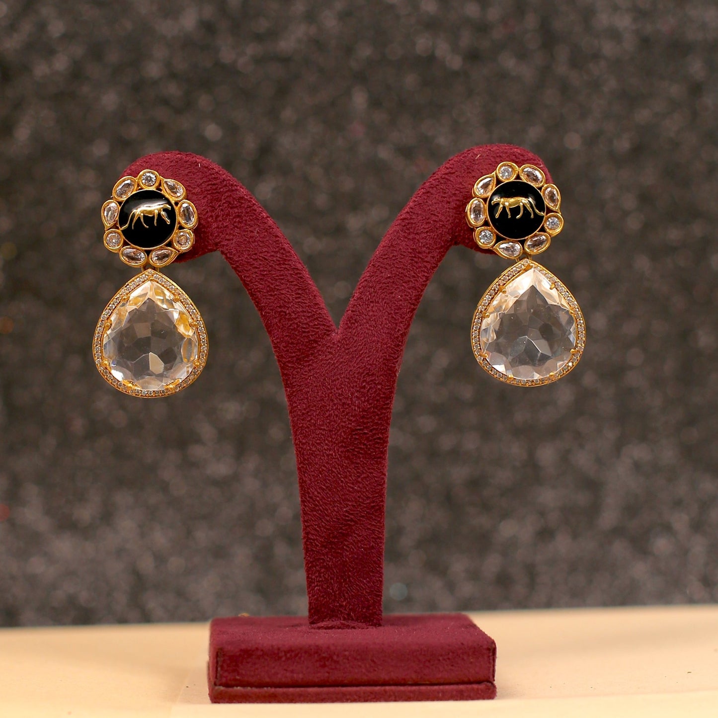 Sabyasachi, Hasli,Stone Pendant,Statement Hasli,Choker,Celebrity Style,Bollowood Style