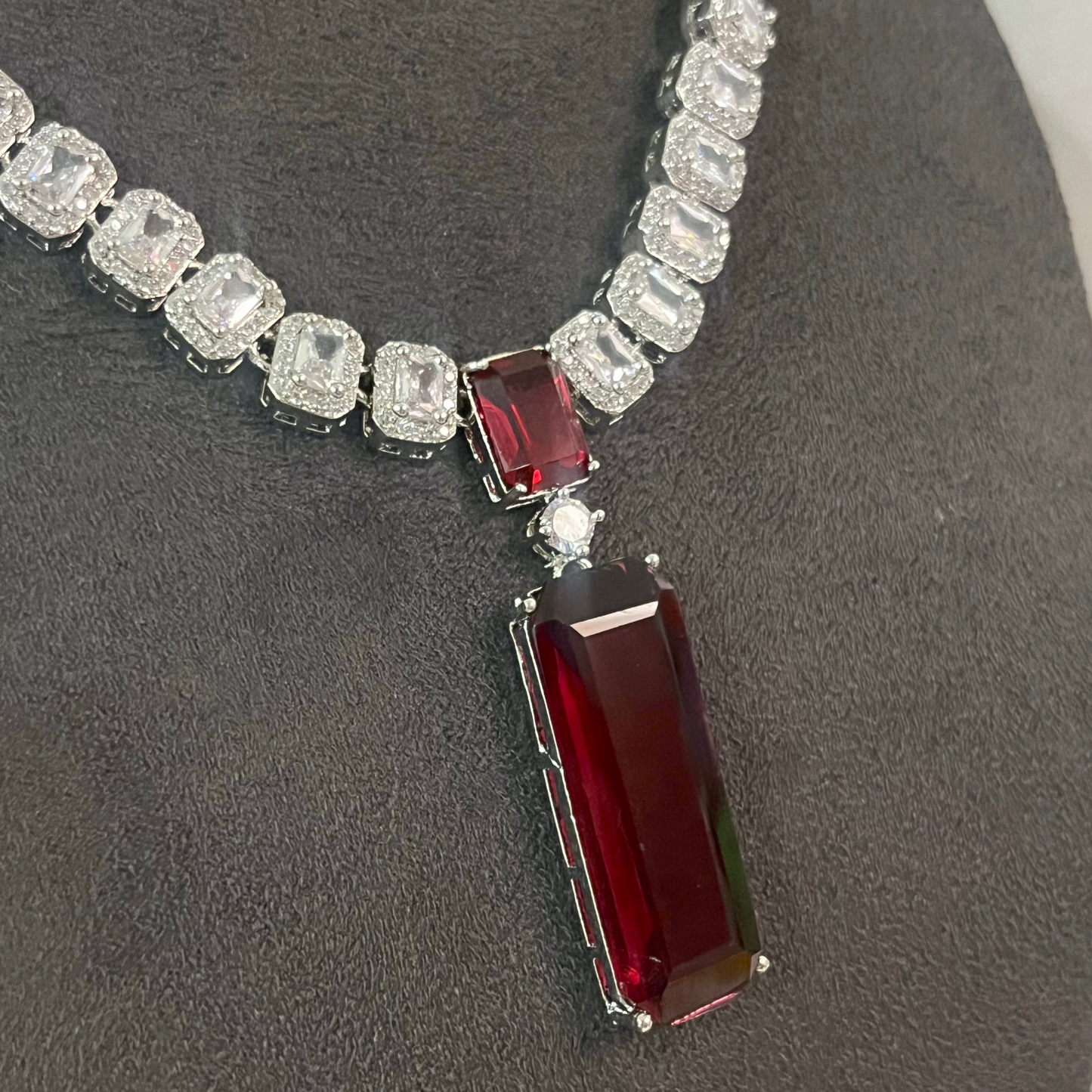 Red & White Zircon Necklace