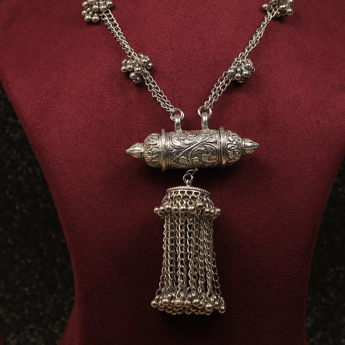 #germansilver #oxidisedjewellery #earrings #germansilverjewellery #indianjewellery #fashion #jewellery #jhumkas #kundanjewellery #jhumka #oxidisedearrings #oxidised #germansilverearrings #meenakariearrings #germansilverjhumka #accessories #chennai #silver #oxidisedsilver #jhumkalove #jewelry #necklace #oxidisedsilverjewellery #silverlookalike #jhumkis #fashionjewelry #southindianjewellery #jhumkaswag #choker #onlineshopping