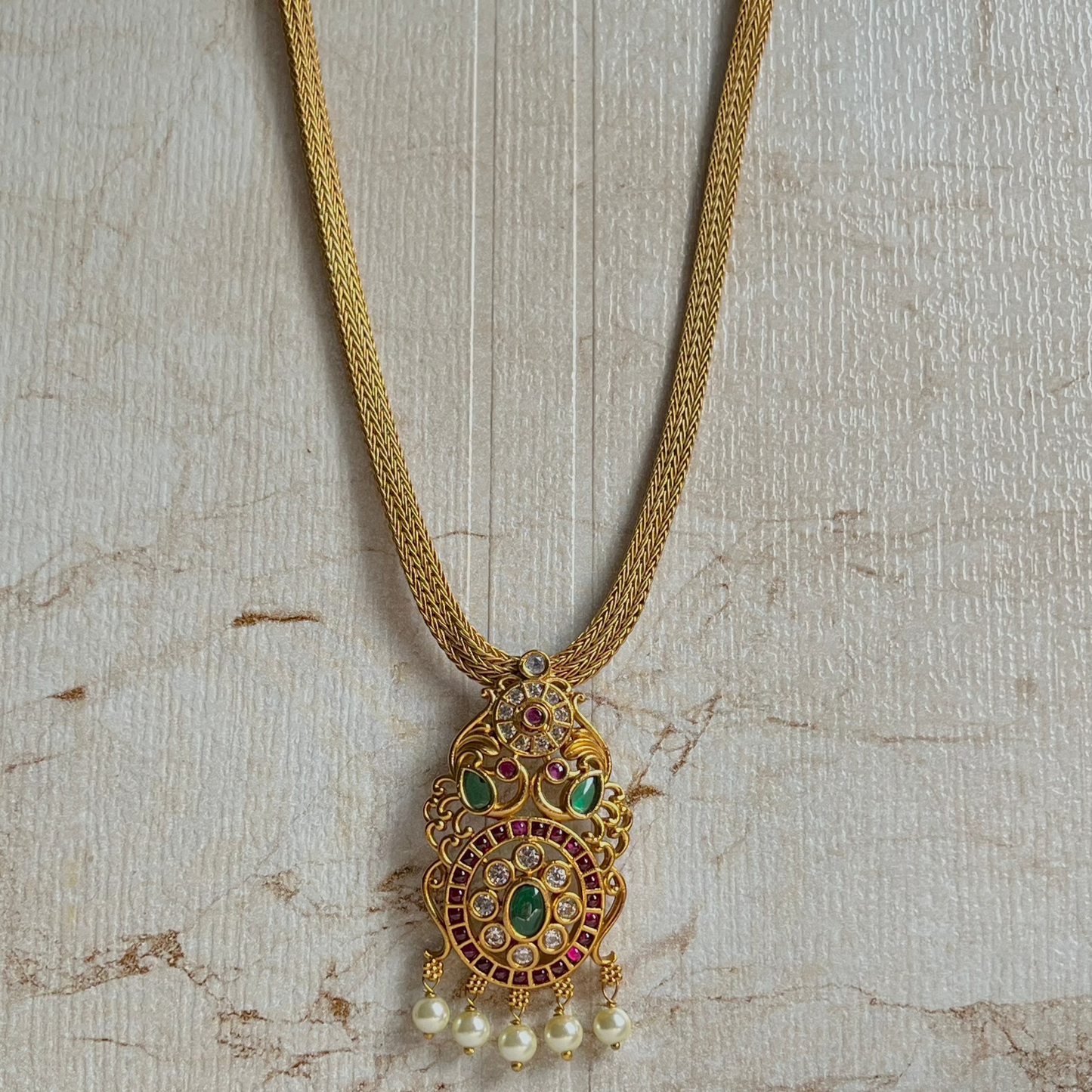 #templejewellery #meenakarijewellery #silverjewellery #chandbali #kempjewellery #fashionjewellery #oxidizedjewelry #trendy #mumbai #onlinejewellery #fashionblogger #imitationjewellery #chennaijewellery #jumka #india #bridaljewellery #indianaccessories #kemp #freeshipping #oxidized #antiquejewelry #templejewelry #bangles #celebrityjewellery #jhumki #love #aaram #dancejewelry #oxidizejewellery #silveralike#BlackBeads#Mangalsutra