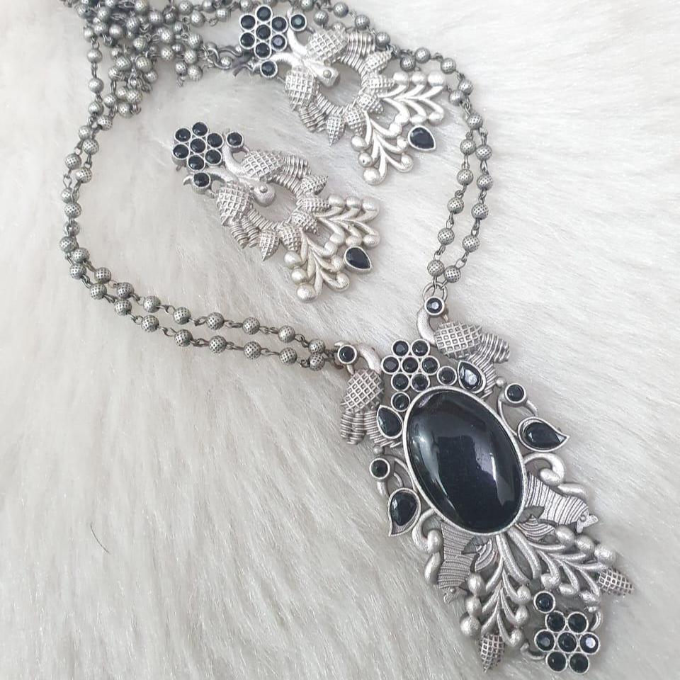 #templejewellery #meenakarijewellery #silverjewellery #chandbali #kempjewellery #fashionjewellery #oxidizedjewelry #trendy #mumbai #onlinejewellery #fashionblogger #imitationjewellery #chennaijewellery #jumka #india #bridaljewellery #indianaccessories #kemp #freeshipping #oxidized #antiquejewelry #templejewelry #bangles #celebrityjewellery #jhumki #love #aaram #dancejewelry #oxidizejewellery #silveralike#BlackBeads#Mangalsutra
