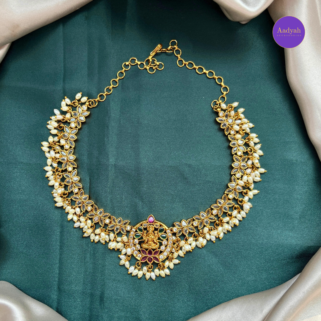 Temple Guttapusulu Necklace Set - Short
