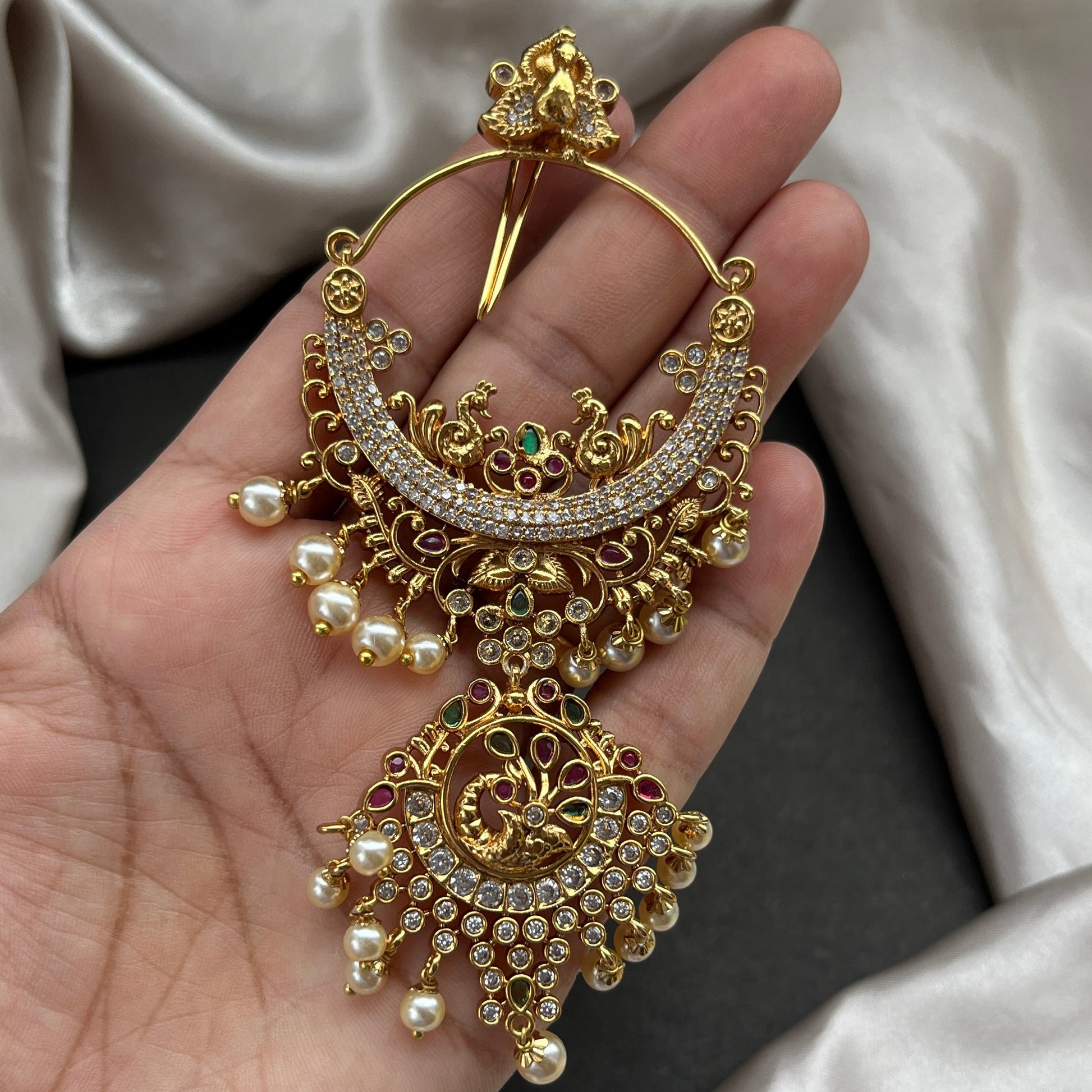 Gold tone hair accessories , Jada Billa online Traditional hair jewellery Indian bridal hair accessories Temple jewellery hair pin Gold hair pin design  Festive hair accessories South Indian hair jewellery Ethnic hair ornaments Designer hair pin for weddings
