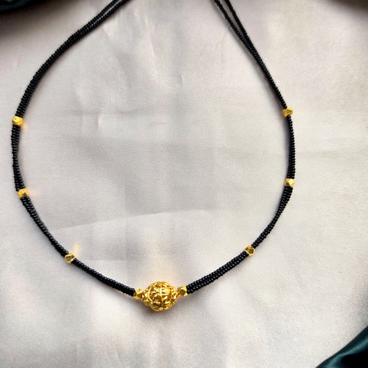 Nakshi Palakasarlu Mangalsutra