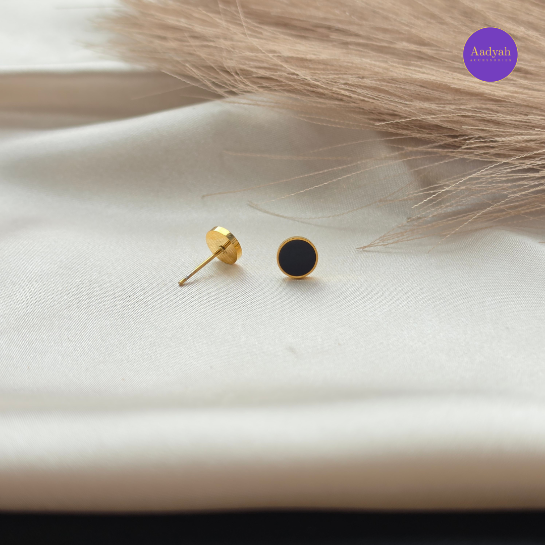 Black Aura - Small Stud