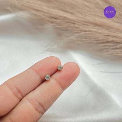 White Stone - Small Stud