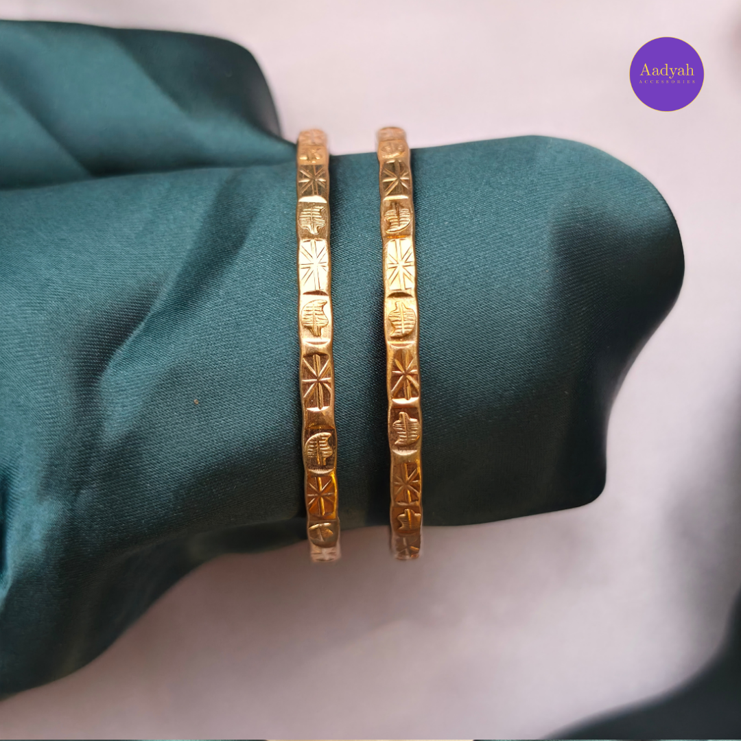 Aadhavi Panchaloham Bangles - Set Of 2