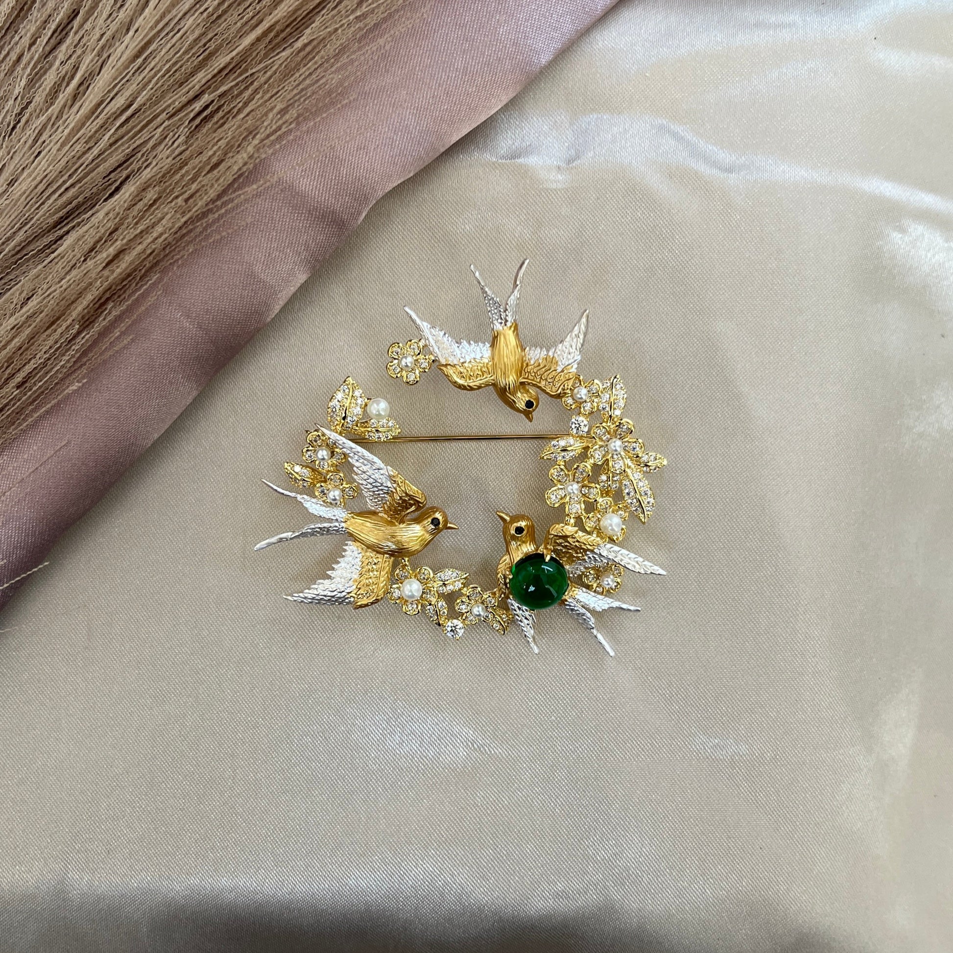 #brooches #brooch #broochaddict #broochlover #broochhandmade #broochoftheday #jewelry #fashion #broochesofinstagram #accessories