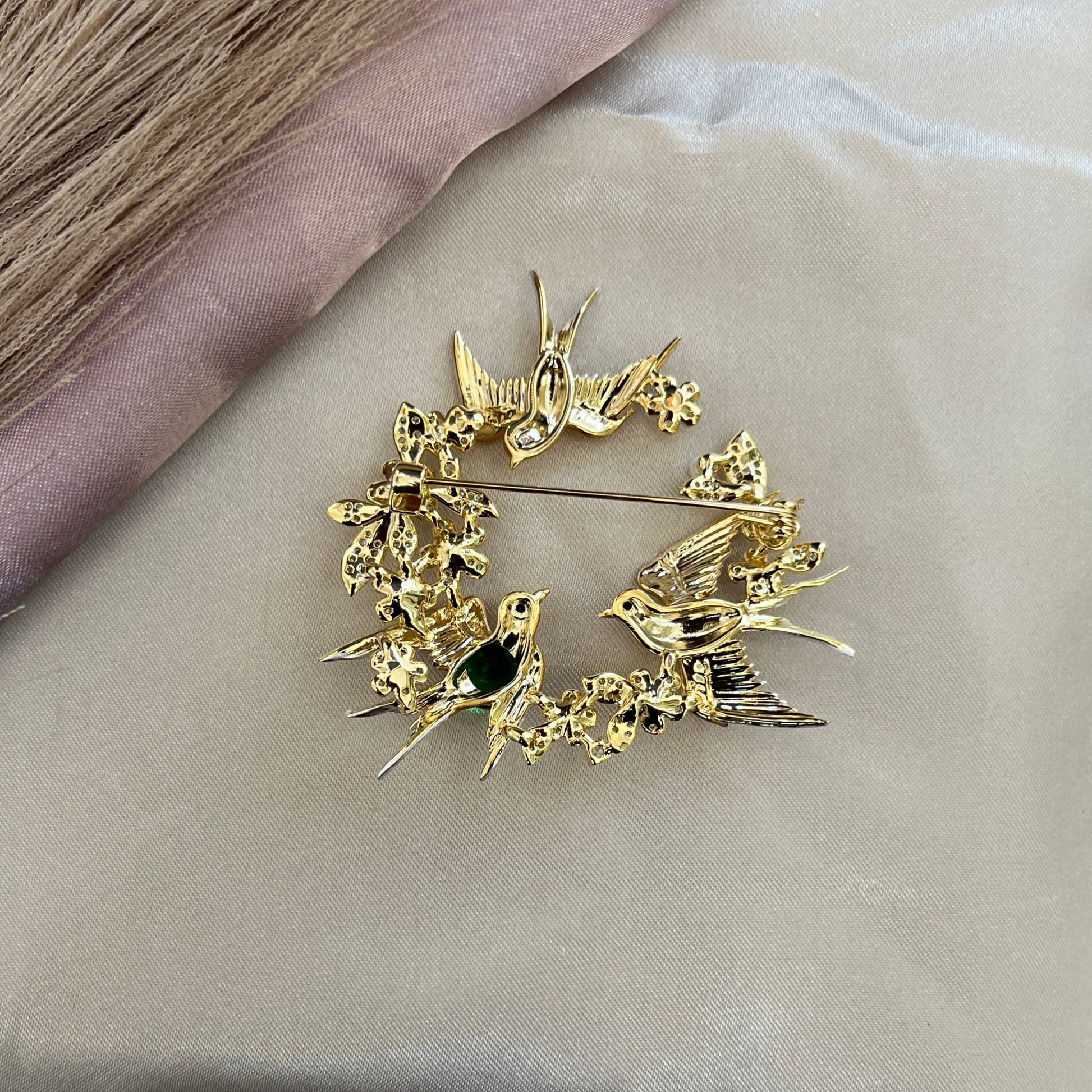 #brooches #brooch #broochaddict #broochlover #broochhandmade #broochoftheday #jewelry #fashion #broochesofinstagram #accessories