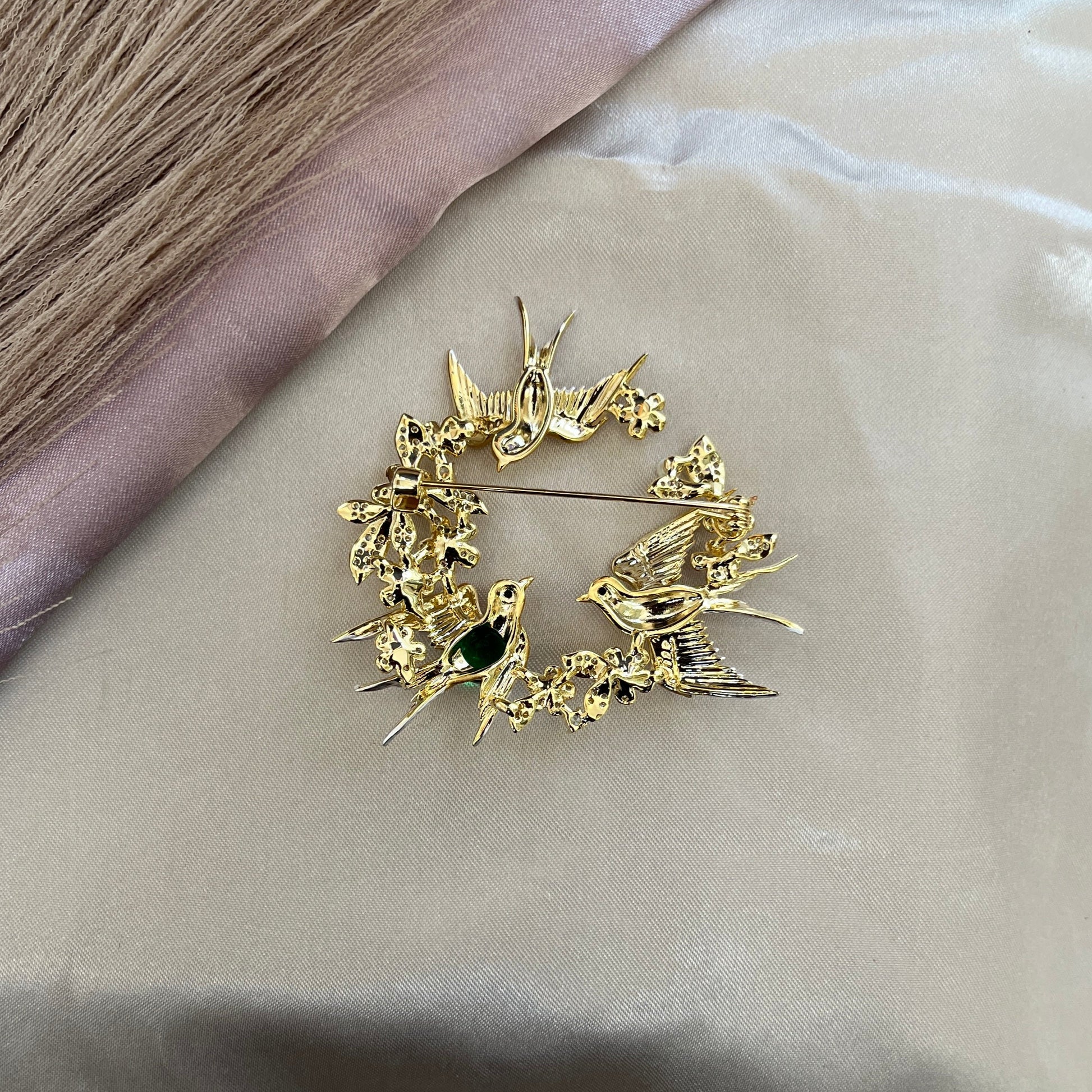 #brooches #brooch #broochaddict #broochlover #broochhandmade #broochoftheday #jewelry #fashion #broochesofinstagram #accessories